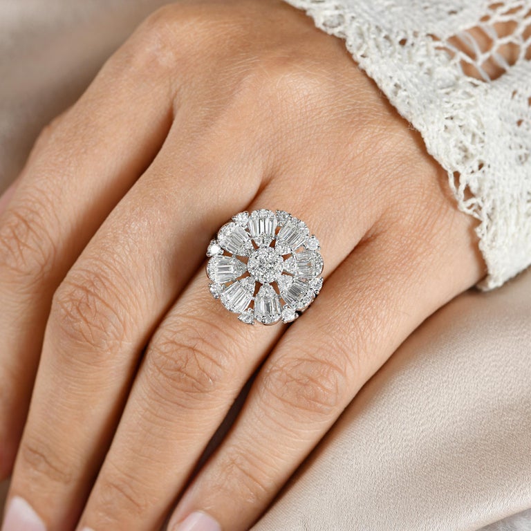 Diamond cocktail rings with baguettes discount