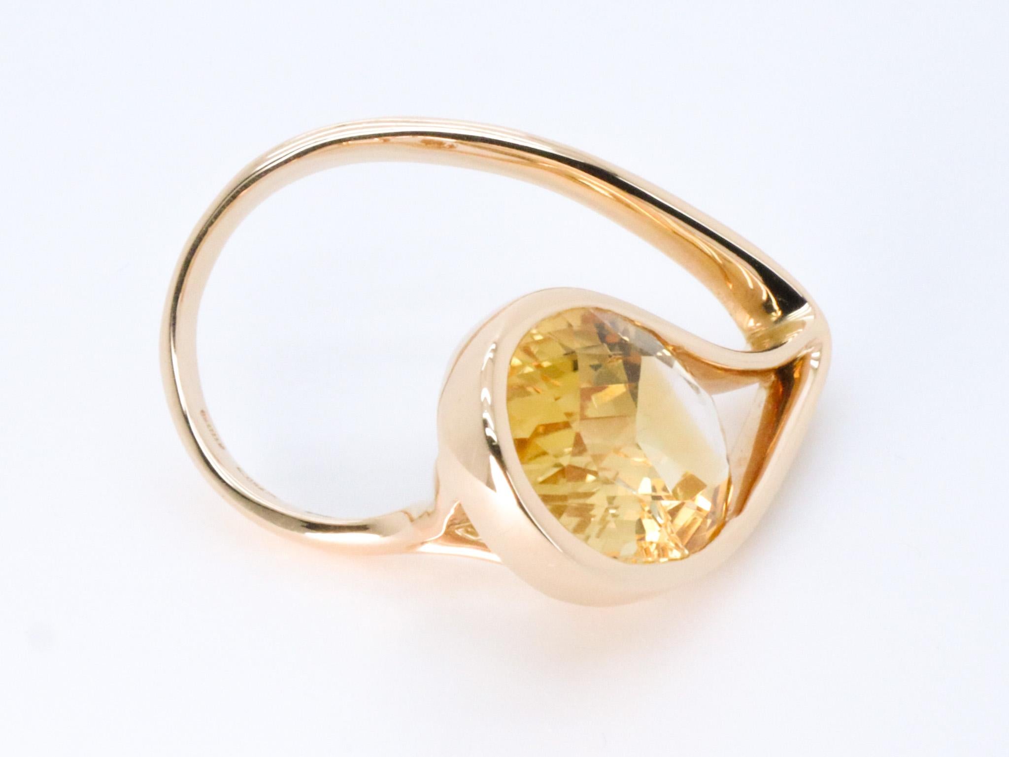 For Sale:  18K Rose Gold Made in Italy Design Innovatively Worn Citrine Cocktail Ring 7
