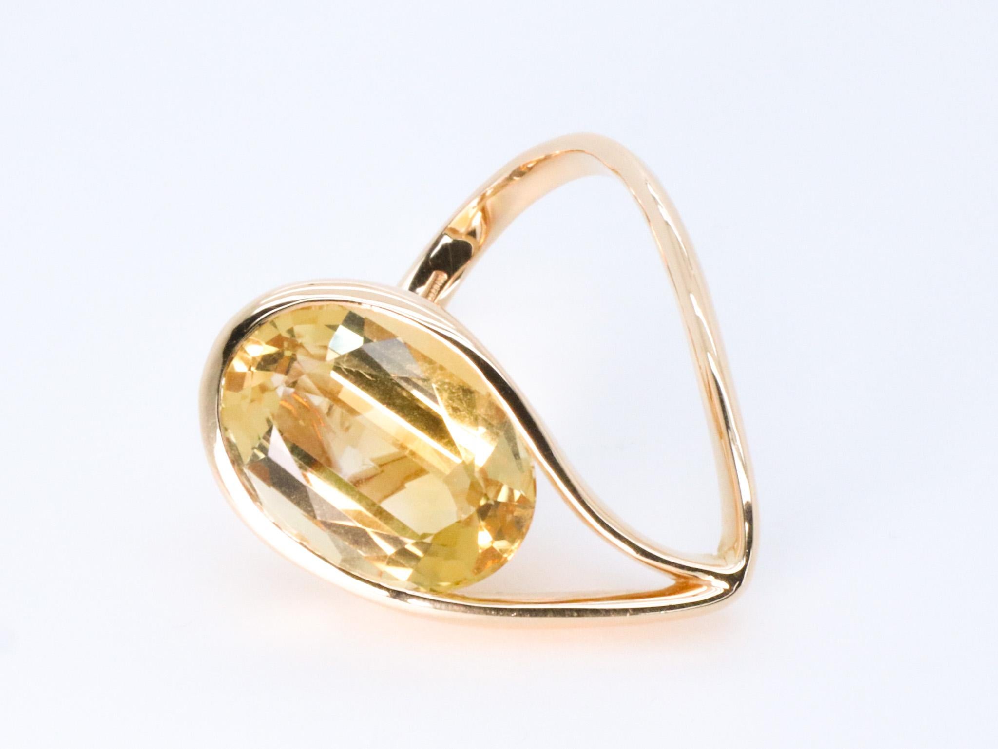 For Sale:  18K Rose Gold Made in Italy Design Innovatively Worn Citrine Cocktail Ring 7