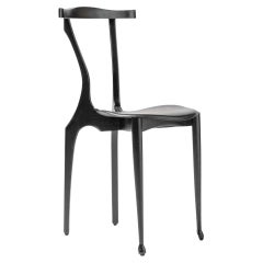 Schwarzer Gaulinetta-Stuhl des 21. Jahrhunderts mit offener, lackierter Esche in schwarzer Oberfläche
