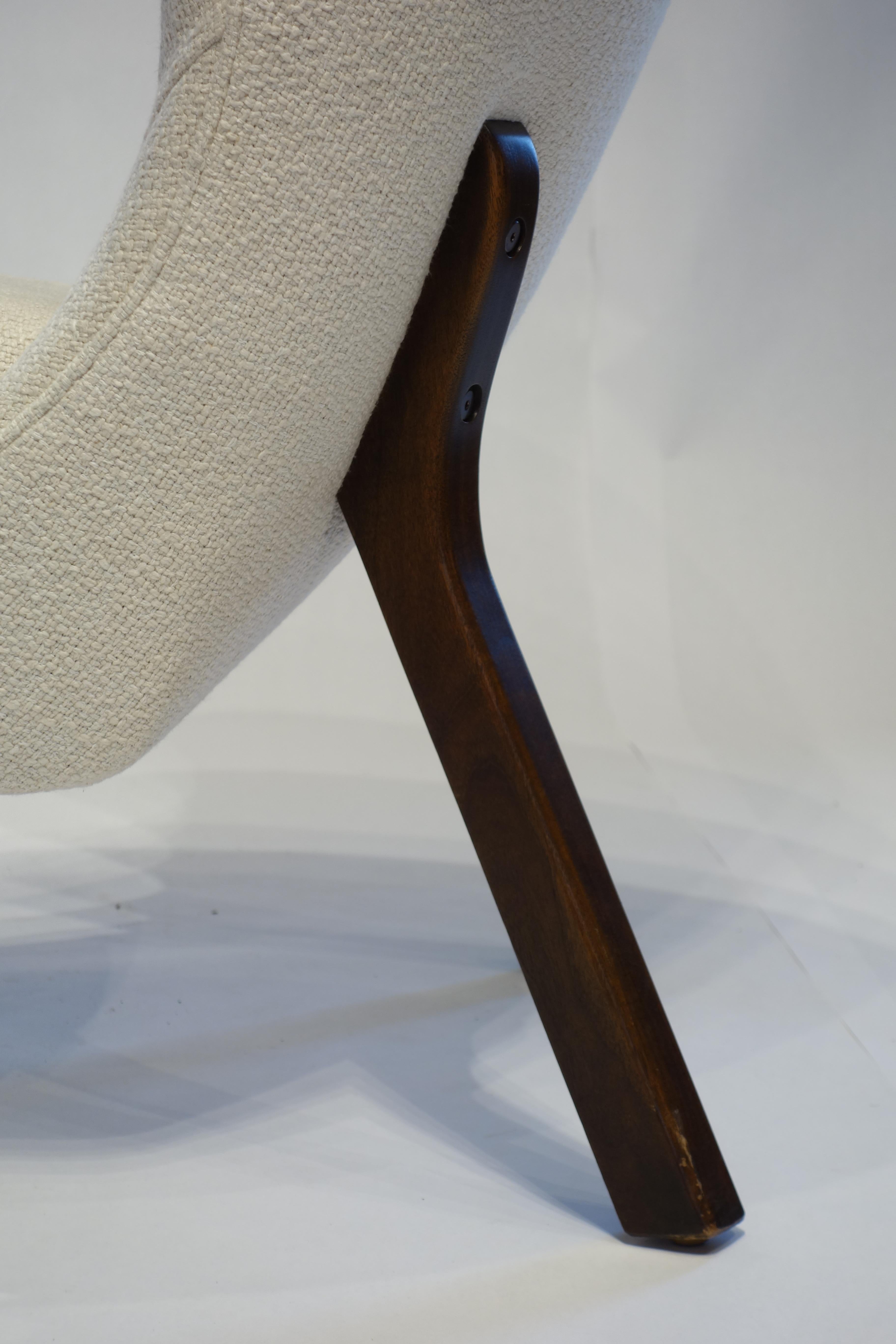 Chaise à oreilles modulaire 21 Century Fresh Pond de Michael Del Piero - Fabriquée sur commande  en vente 1