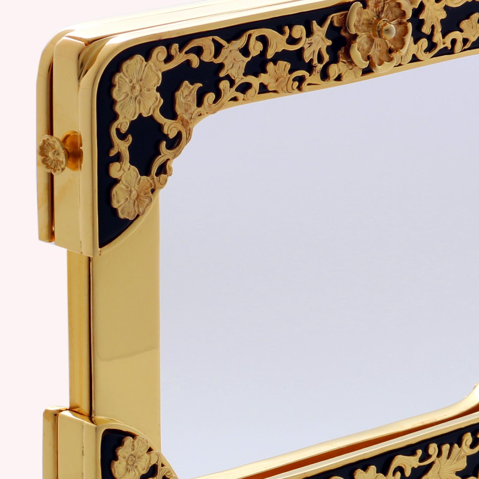 Luxury Gilt Silver Floral Double Picture Frame, Reflection Noir, luxuriöses (Arts and Crafts) im Angebot