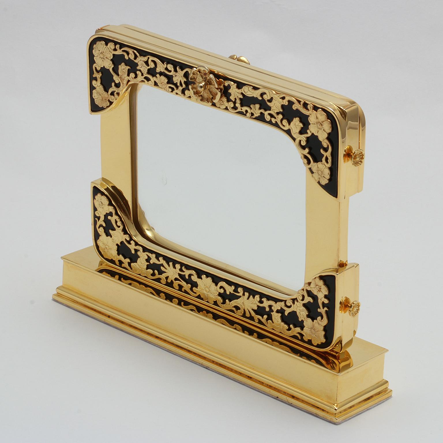 Arts and Crafts Luxury  Photo Frame, Silver with gold bath,  marble , Reflection Noir For Sale