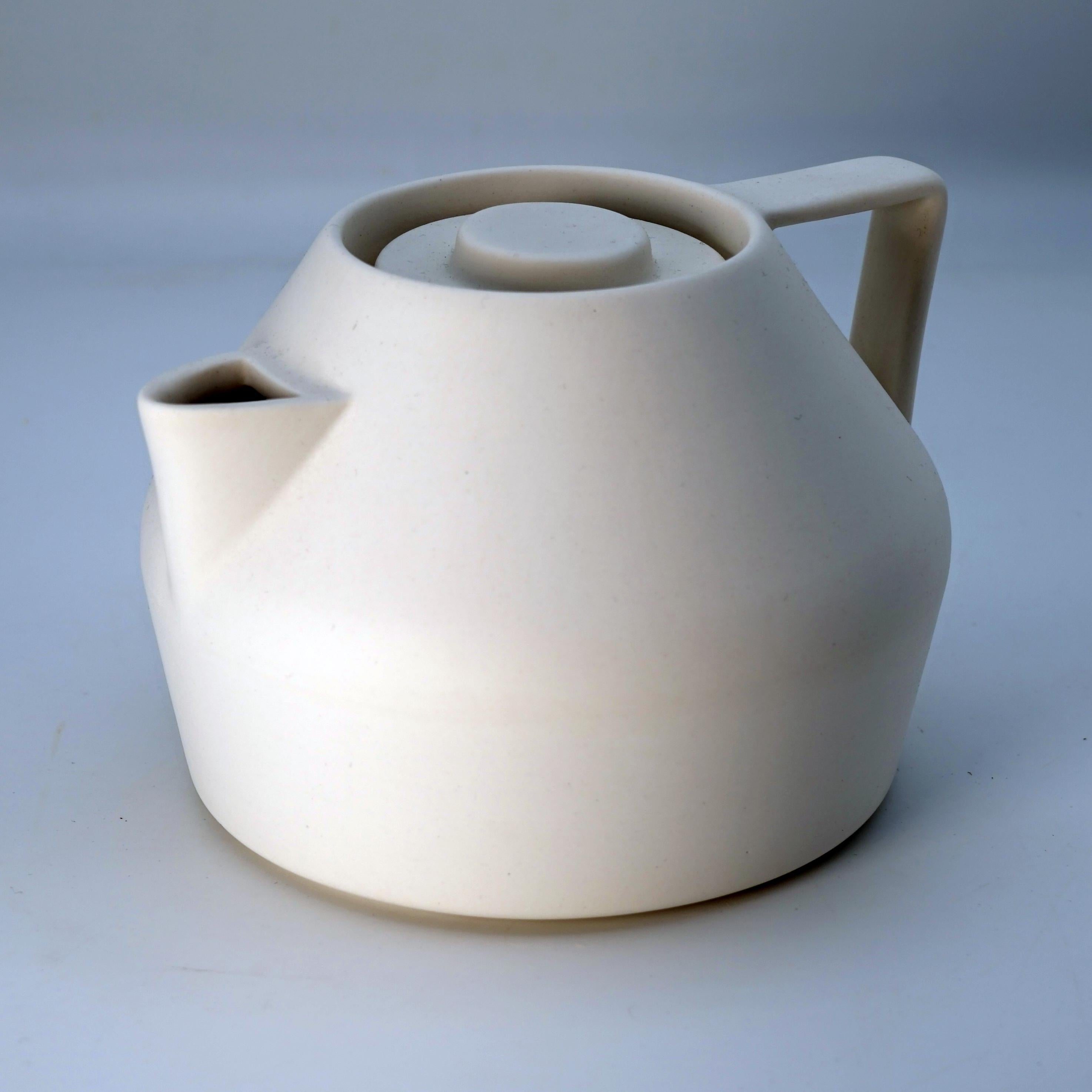 Other 21 Century Porcelain Teapot, M.U.M., Natural Finishing, handcraft, Kanz  For Sale