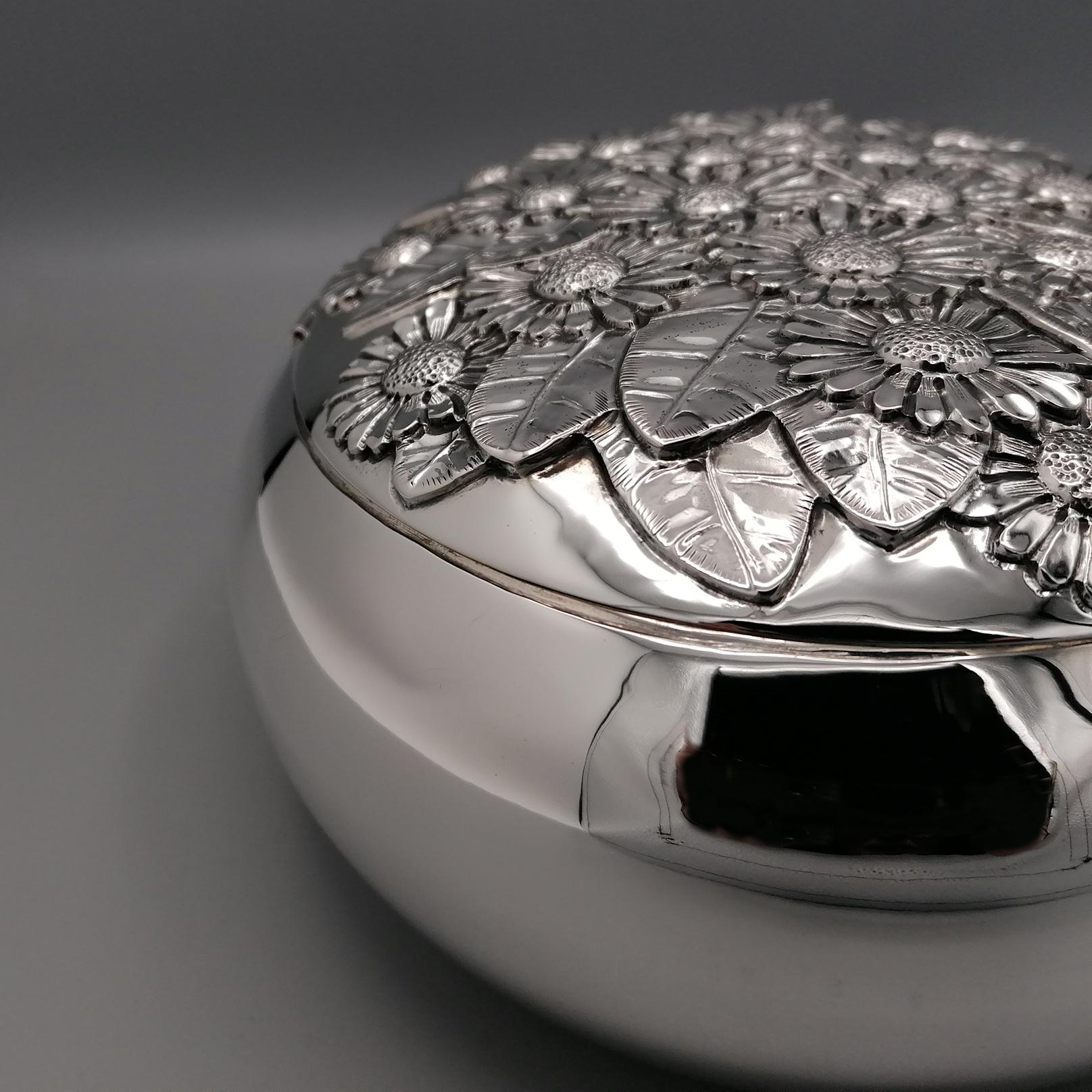 21° Century Italian 800 Solid Silver Decorative Box For Sale 4