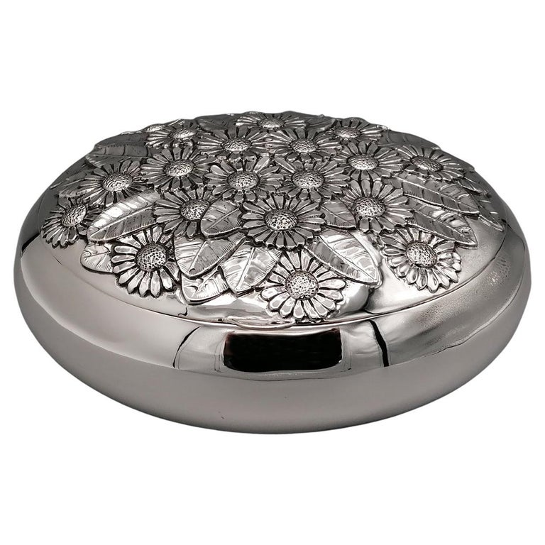 21° Century Italian 800 Solid Silver Decorative Box For Sale at 1stDibs