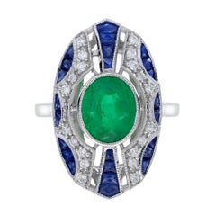 2.1 Ct. Bague de table en or blanc 18 carats, émeraude, saphir, diamant, style Art déco