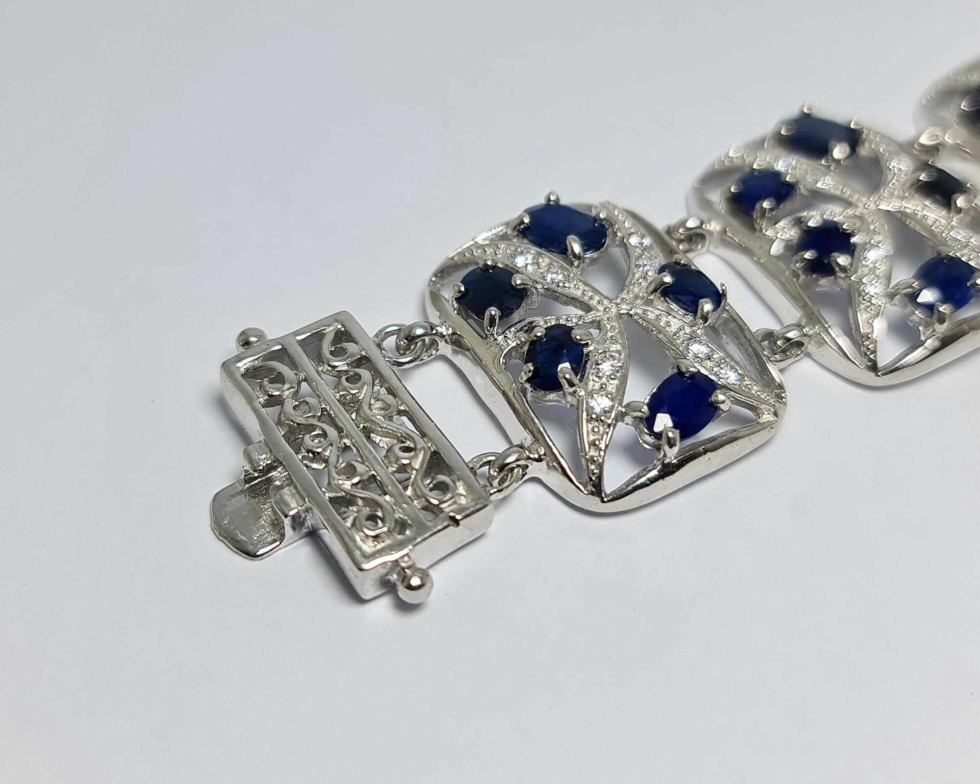 Women's 21 Cts Natural Untreated Sapphire .925 Sterling Silver Rhodium Plated Bracelet For Sale