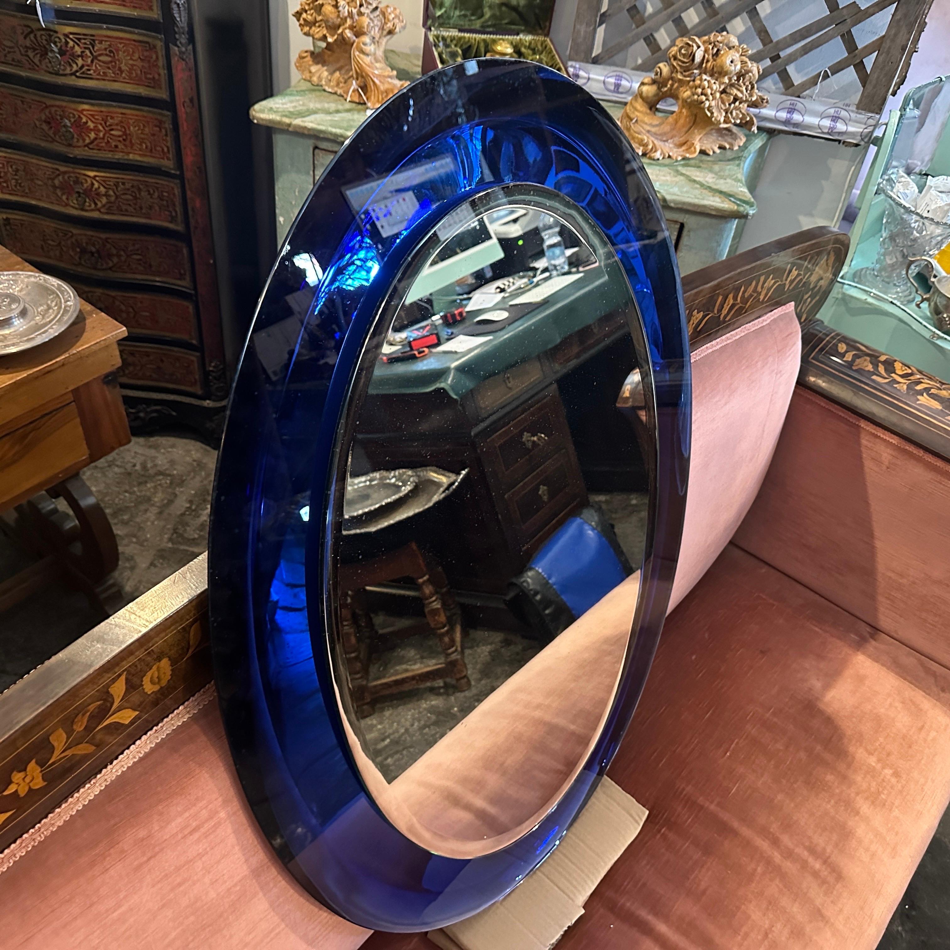 21 January 1971 Space Age Blue Italian Oval Wall Mirror by Metalvetro Siena In Good Condition In Catania, Sicilia