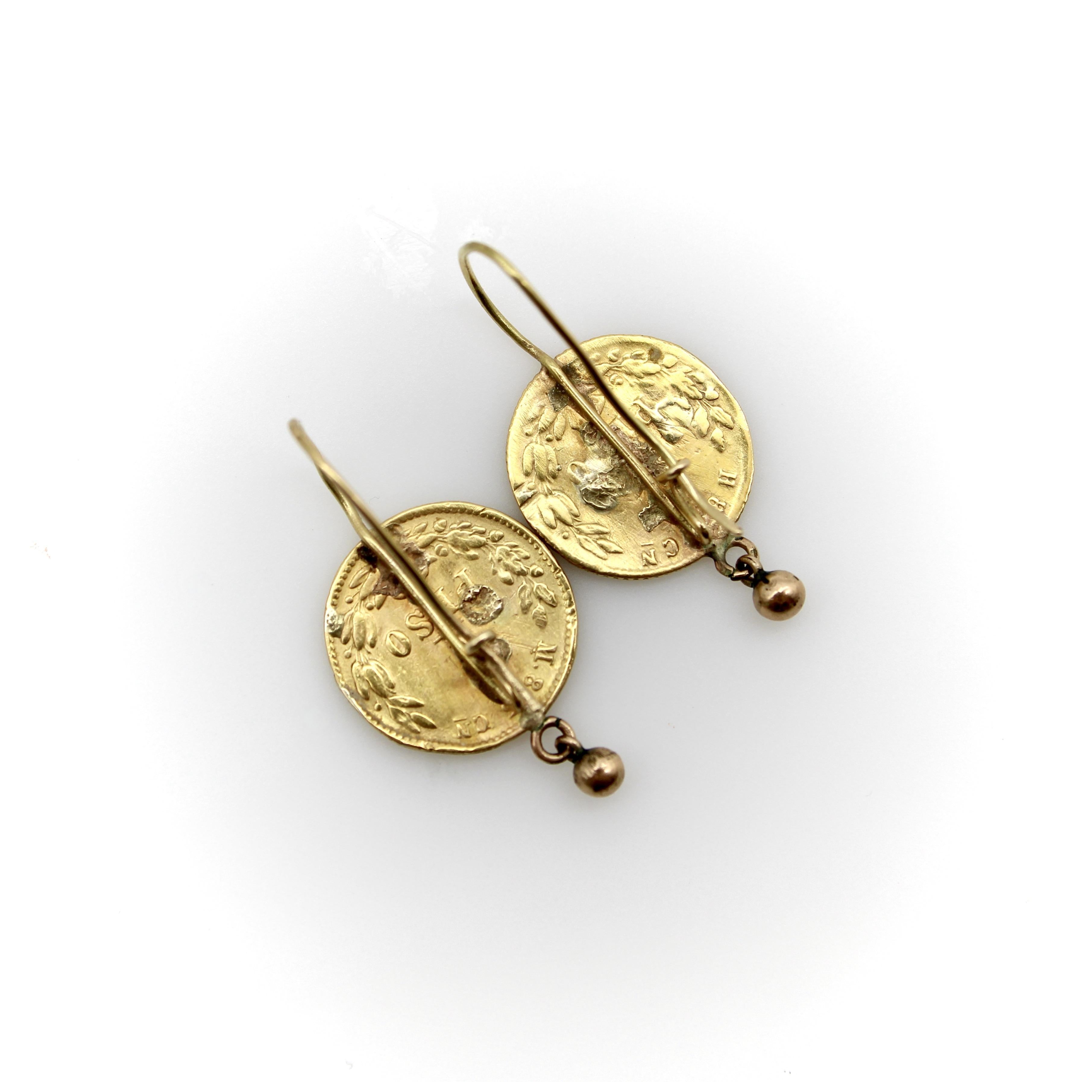 21 Karat Gold Mexican Peso Earrings From the Turn of the 20th Century In Good Condition For Sale In Venice, CA