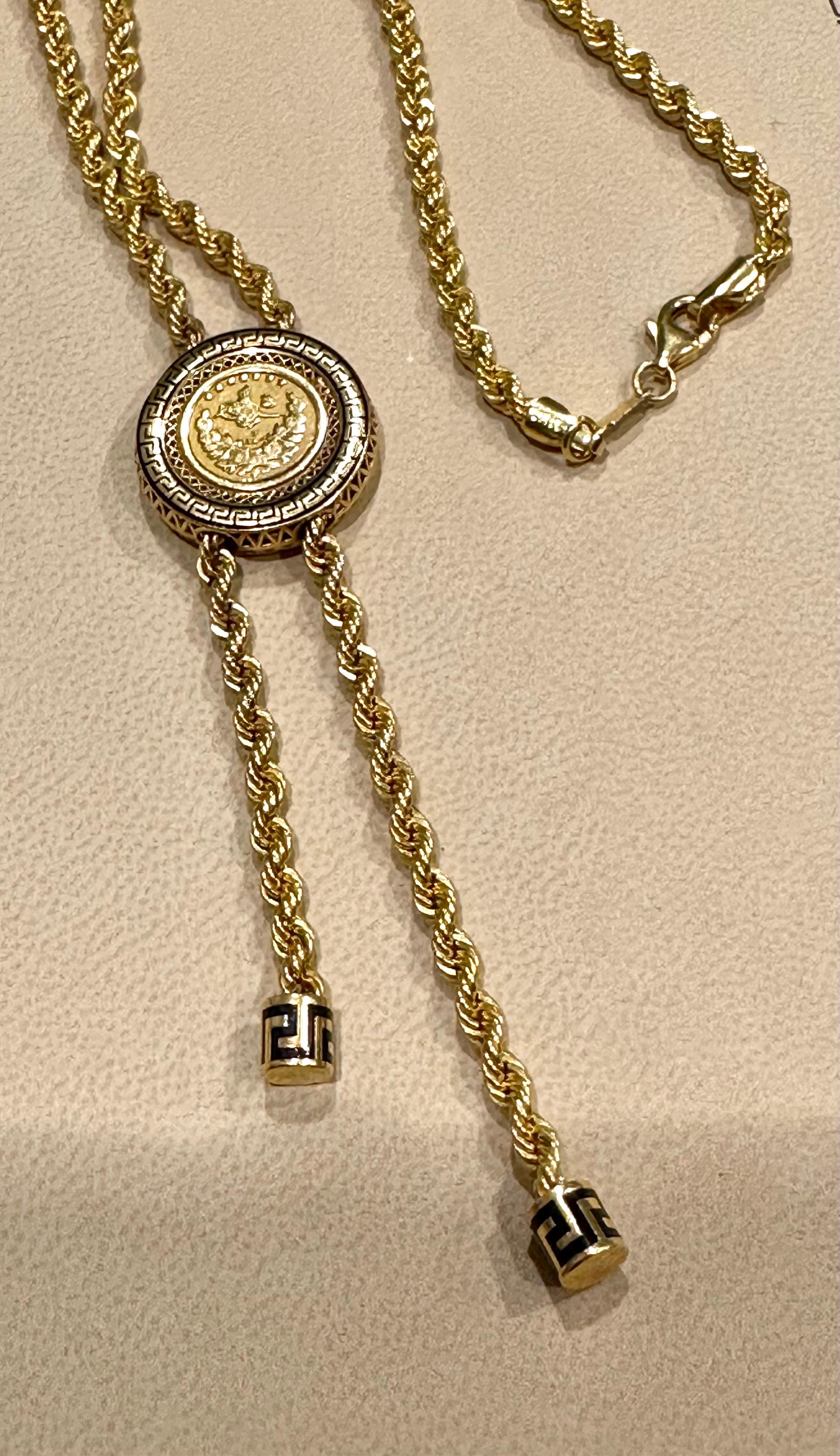 21 Karat Yellow Gold Coin Vintage Necklace with Hanging In Excellent Condition In New York, NY