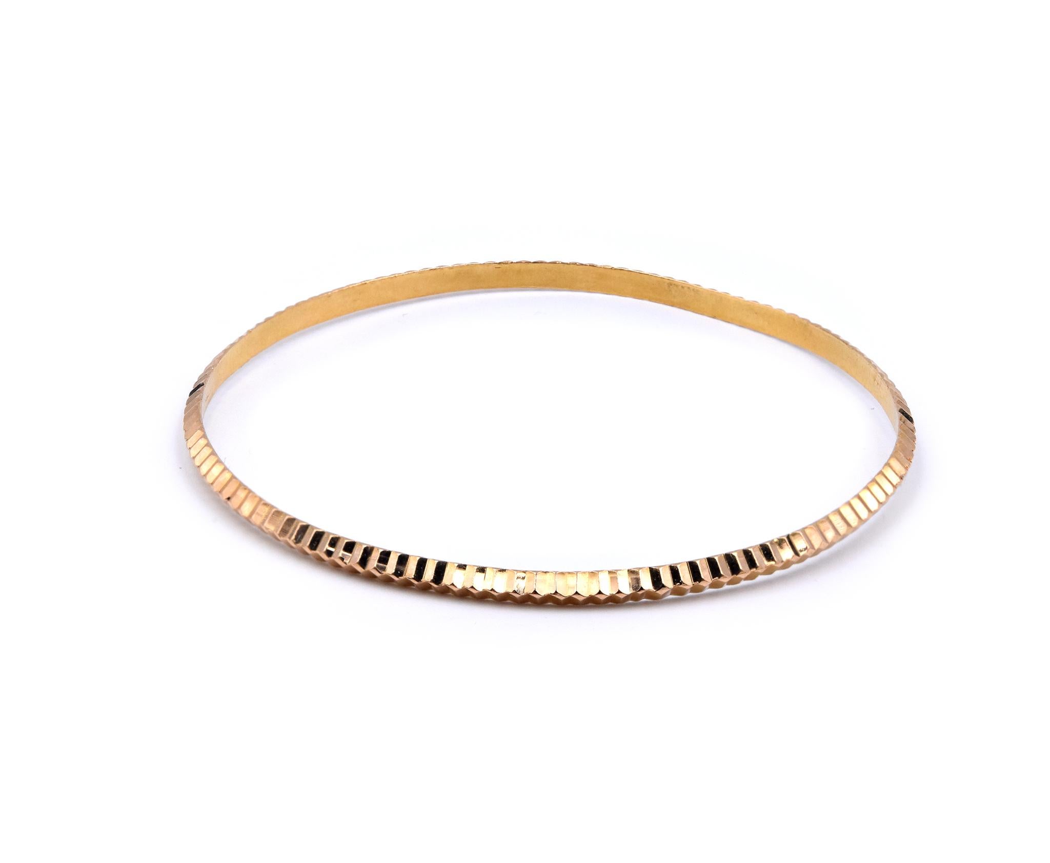 21 Karat Yellow Gold Fluted Bangle Bracelet In Excellent Condition In Scottsdale, AZ