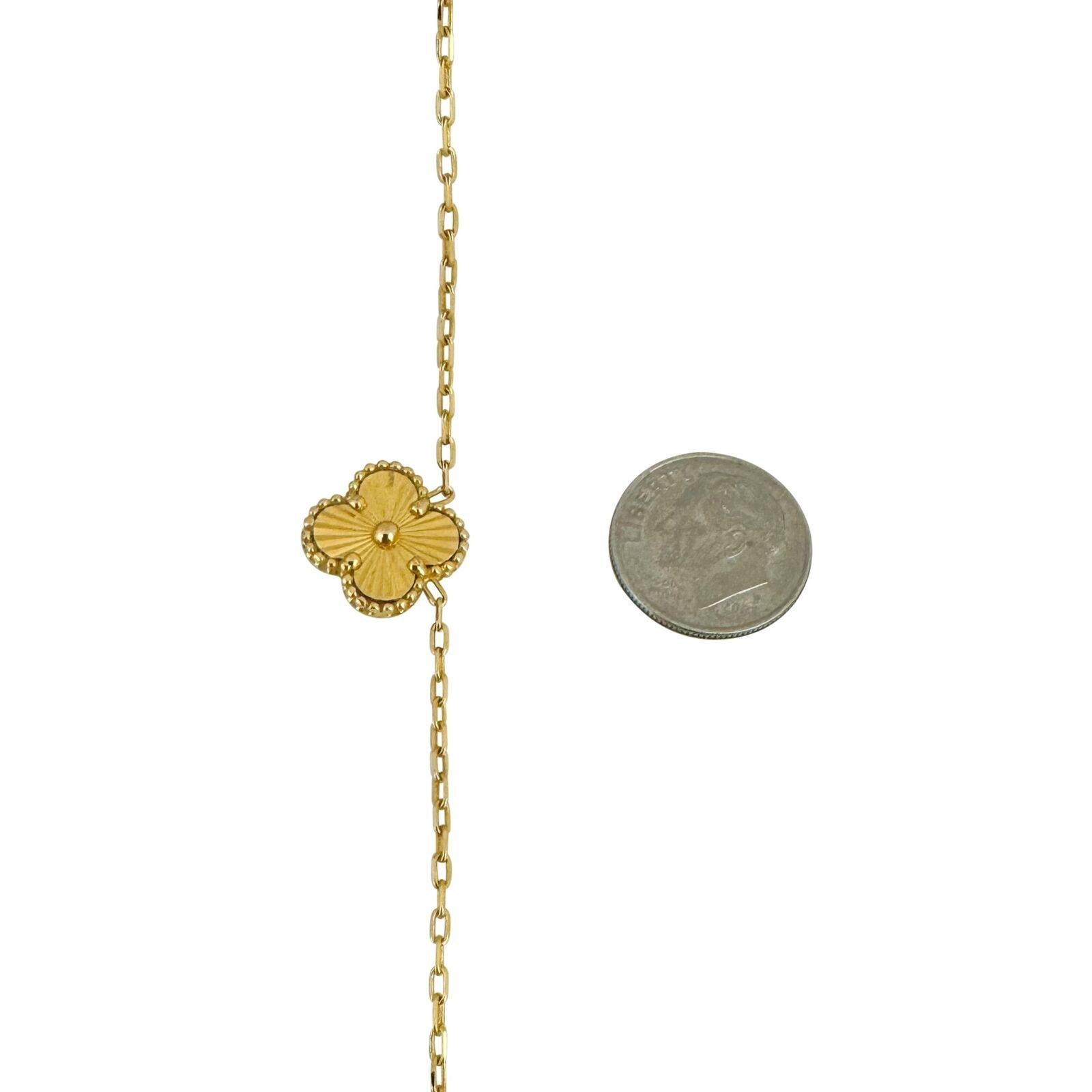 Halskette aus 21 Karat Gelbgold mit Kabelgliedern und Kleeblatt-Anhänger für Damen 2