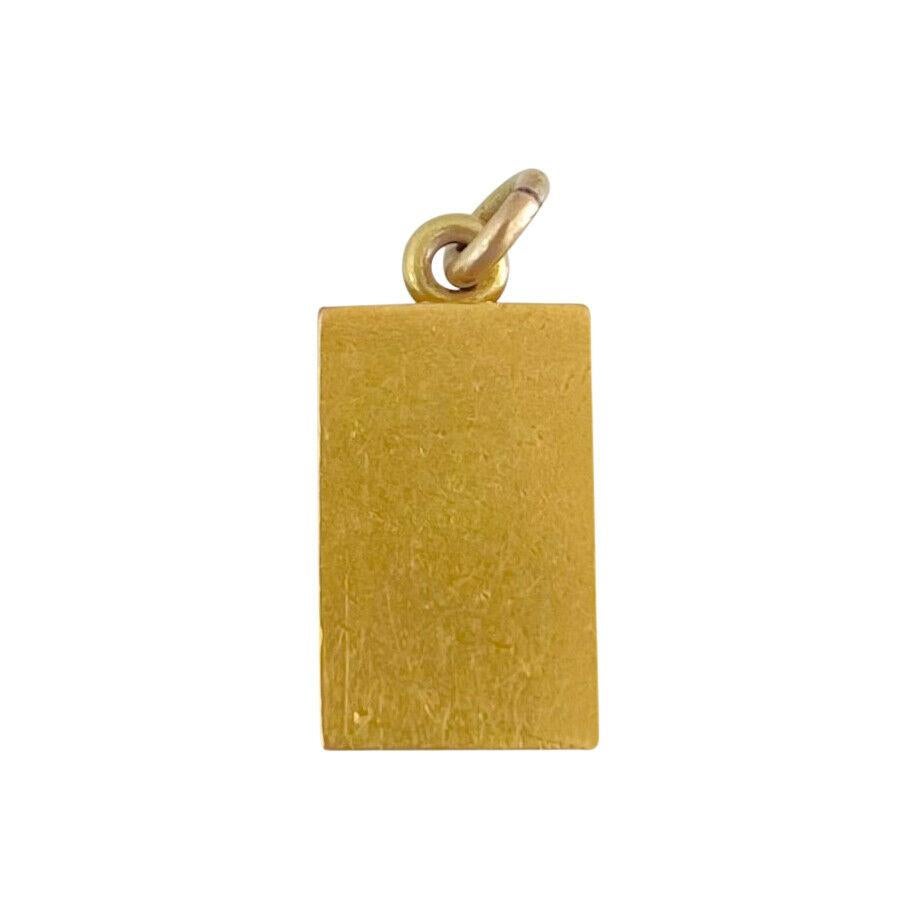 21k Gelbgold 11,5g solide schwere Vintage Gold Bar Charm

Bedingung:  Ausgezeichneter Condit, professionell gereinigt und poliert
Metall:  21k Gold (markiert und professionell getestet)
Gewicht:  11.5g
Länge:  0.95 Zoll (einschließlich