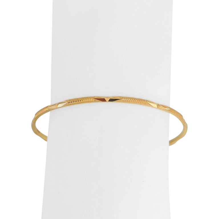 21 Karat Yellow Gold Solid Ribbed Diamond Cut Bangle Bracelet For Sale ...