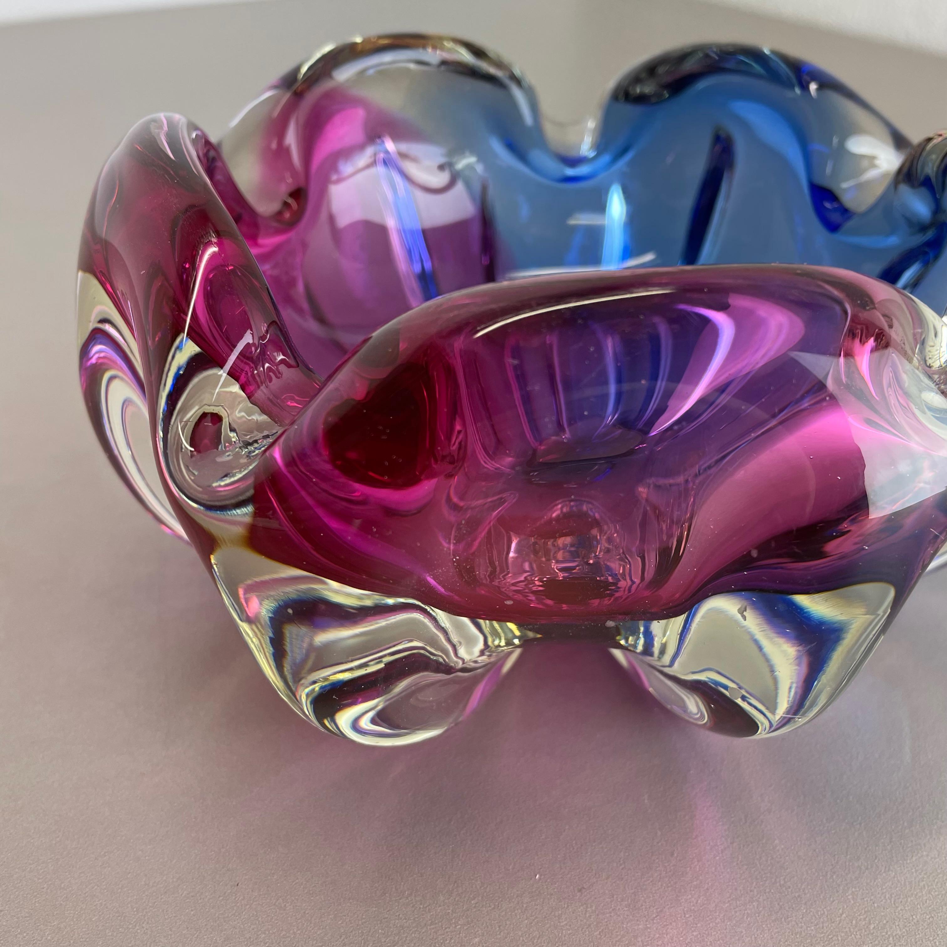 2, 1 kg Pink-Purple Murano Glass Bowl Element Shell Ashtray Murano, Italy, 1970s For Sale 4