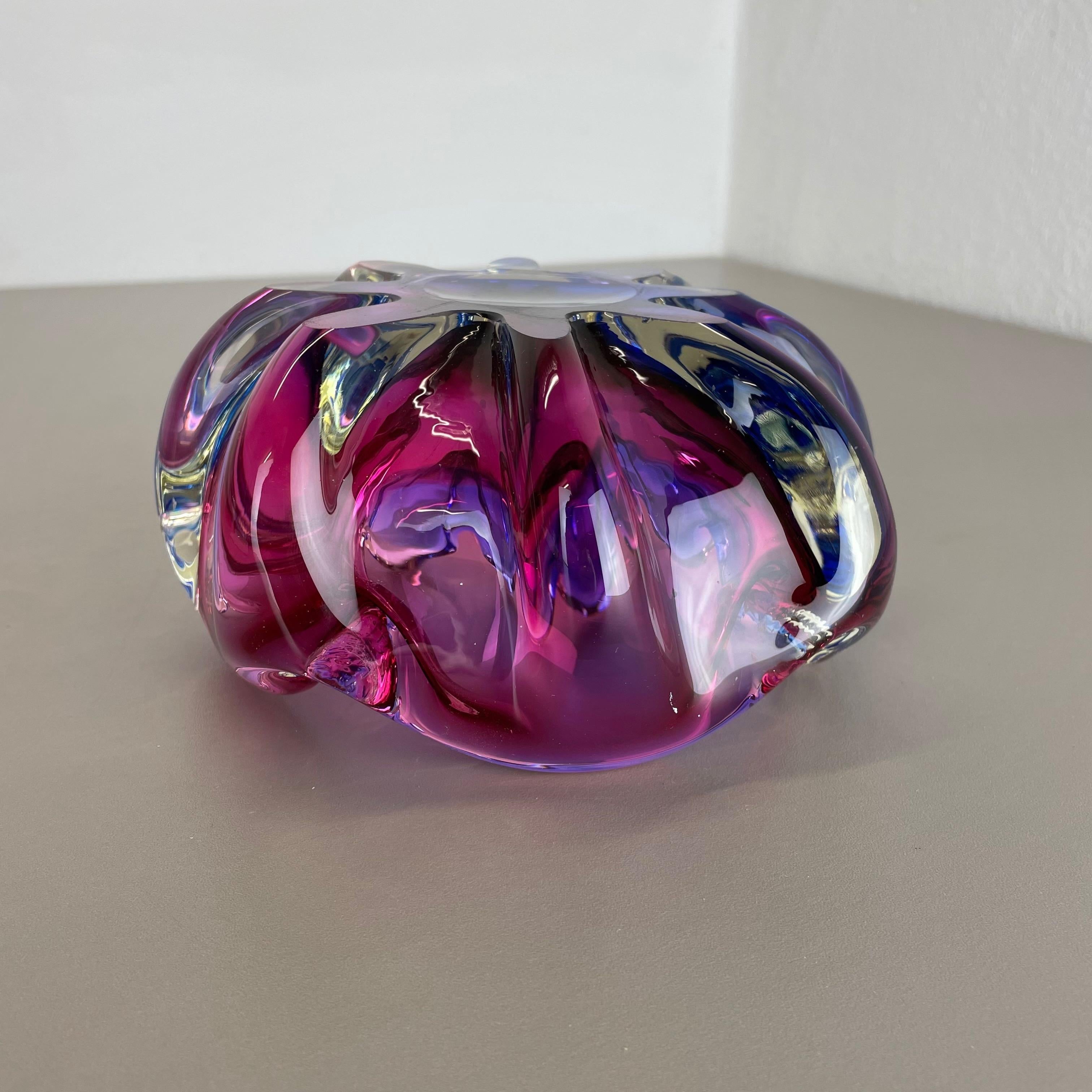 Cendrier en verre de Murano rose-violet de 2,1 kg avec éléments en forme de coquille, Murano, Italie, 1970 en vente 7