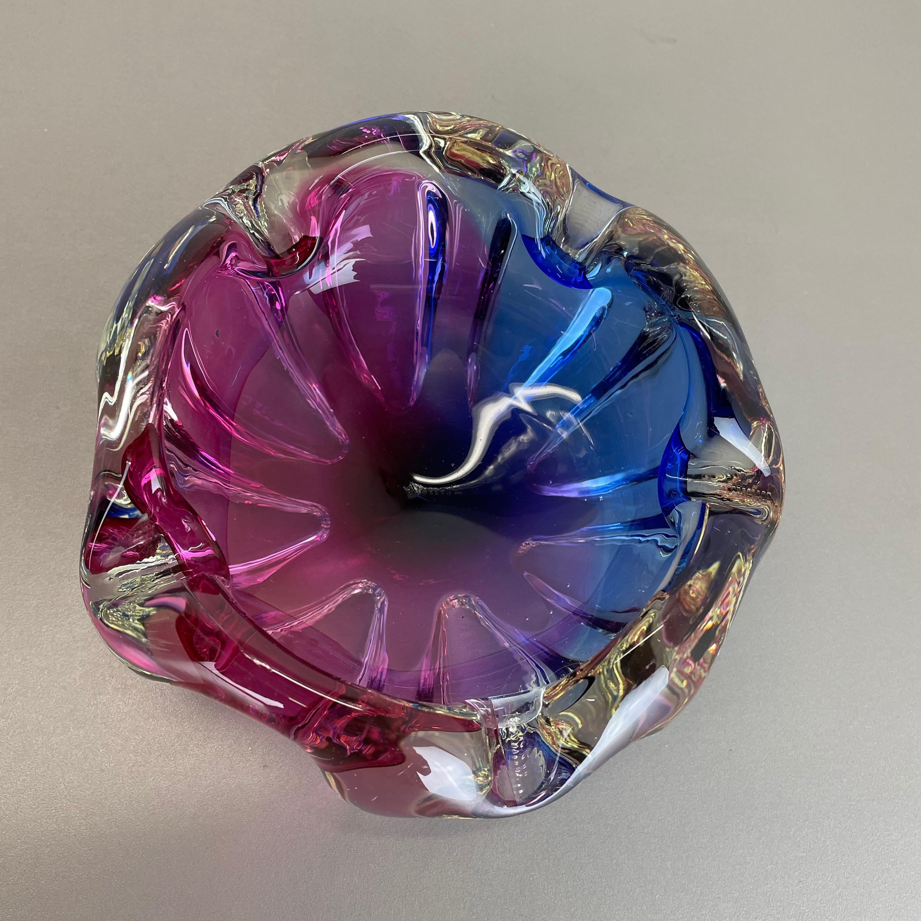 2, 1 kg Pink-Purple Murano Glass Bowl Element Shell Ashtray Murano, Italy, 1970s For Sale 3