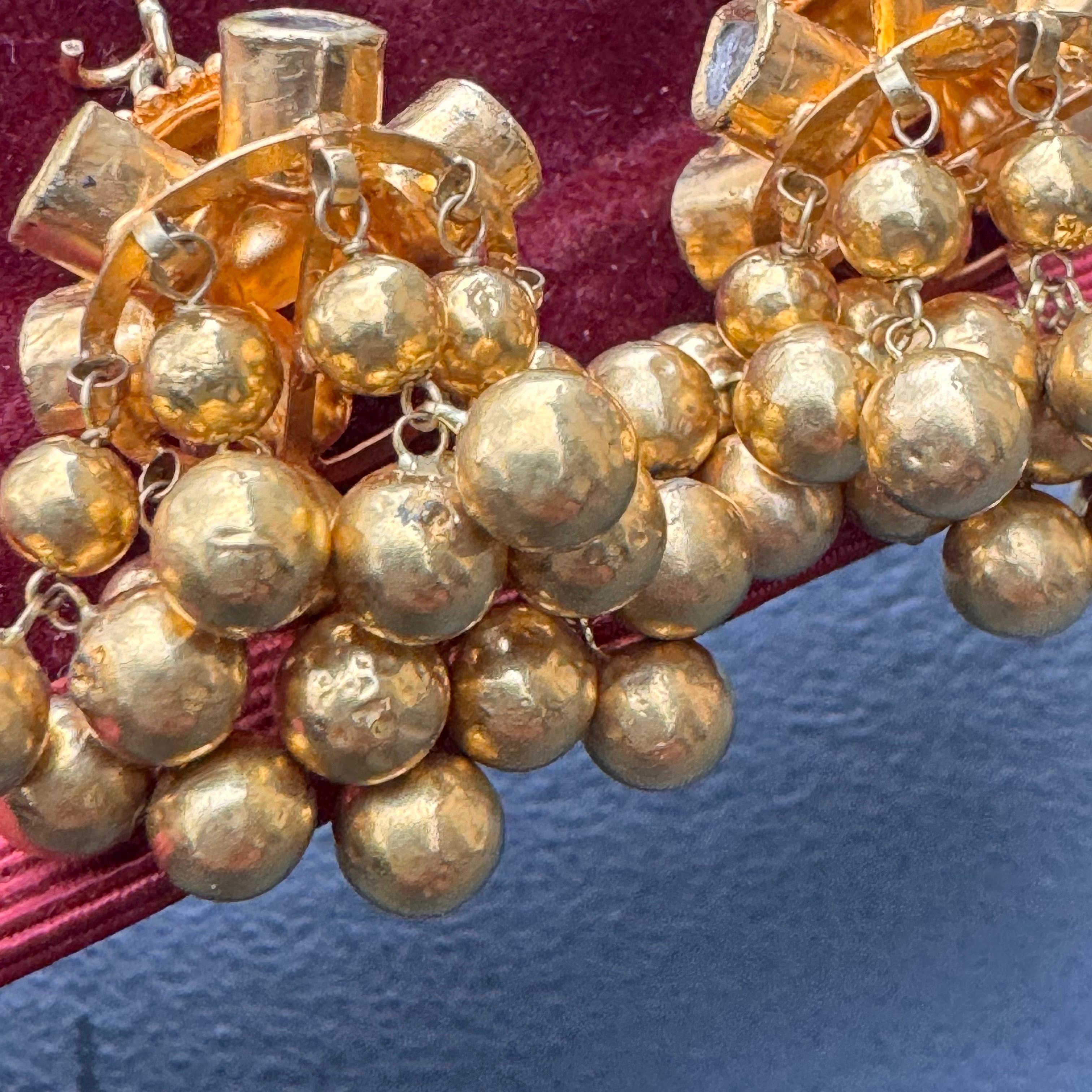 21 kt Solid Gold Diamond  Chandelier Earrings In Good Condition For Sale In Monroe Township, NJ
