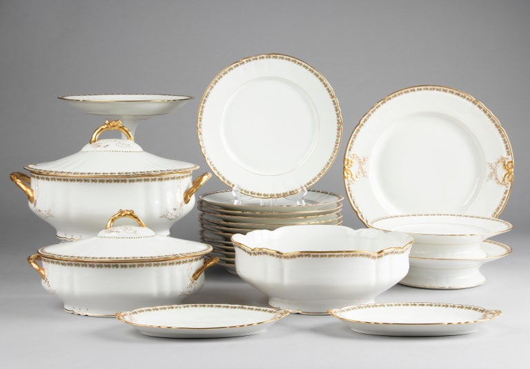 21Piece Early 20th Century Porcelain Dinner Set Made by Limoges at