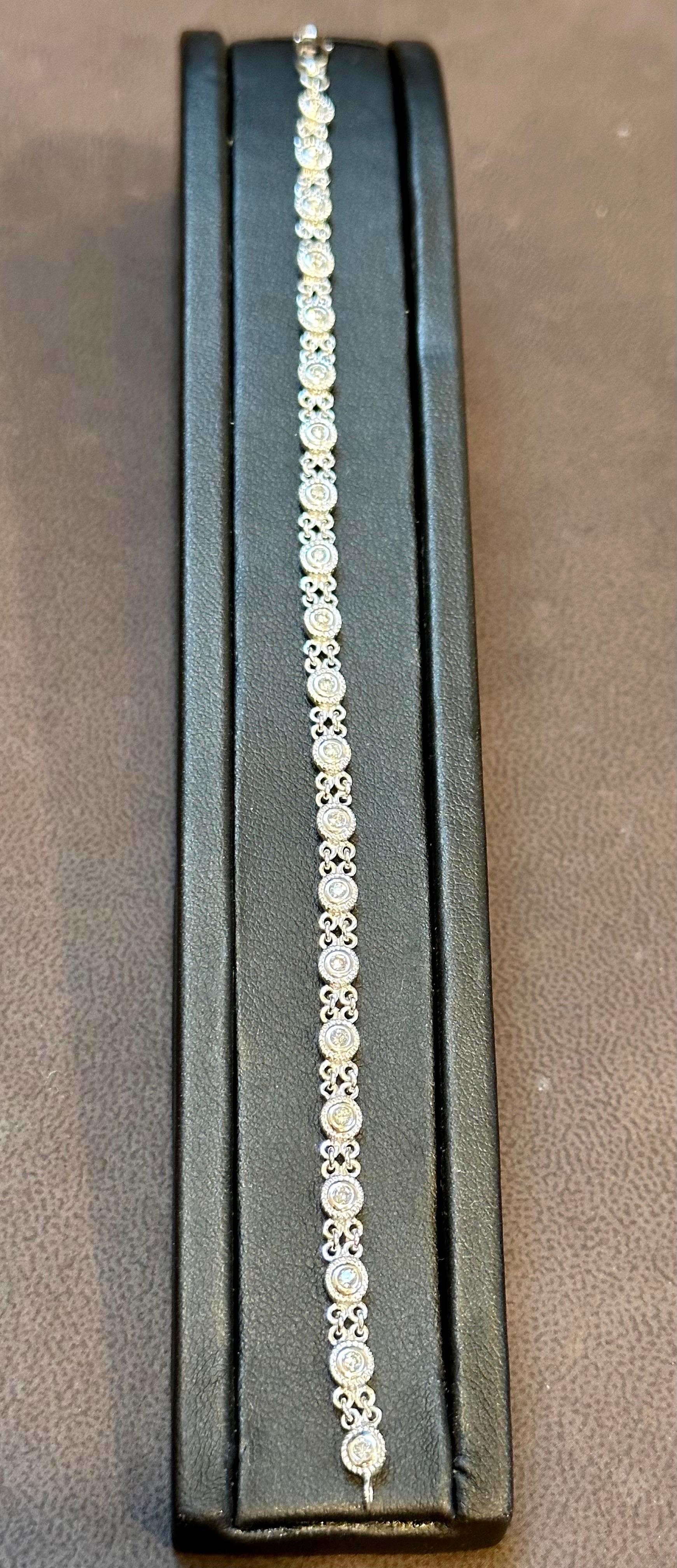 21 Round Diamond 4-5 Pointer Each Tennis Bracelet in 14 K White Gold, 1.0 Ct For Sale 2