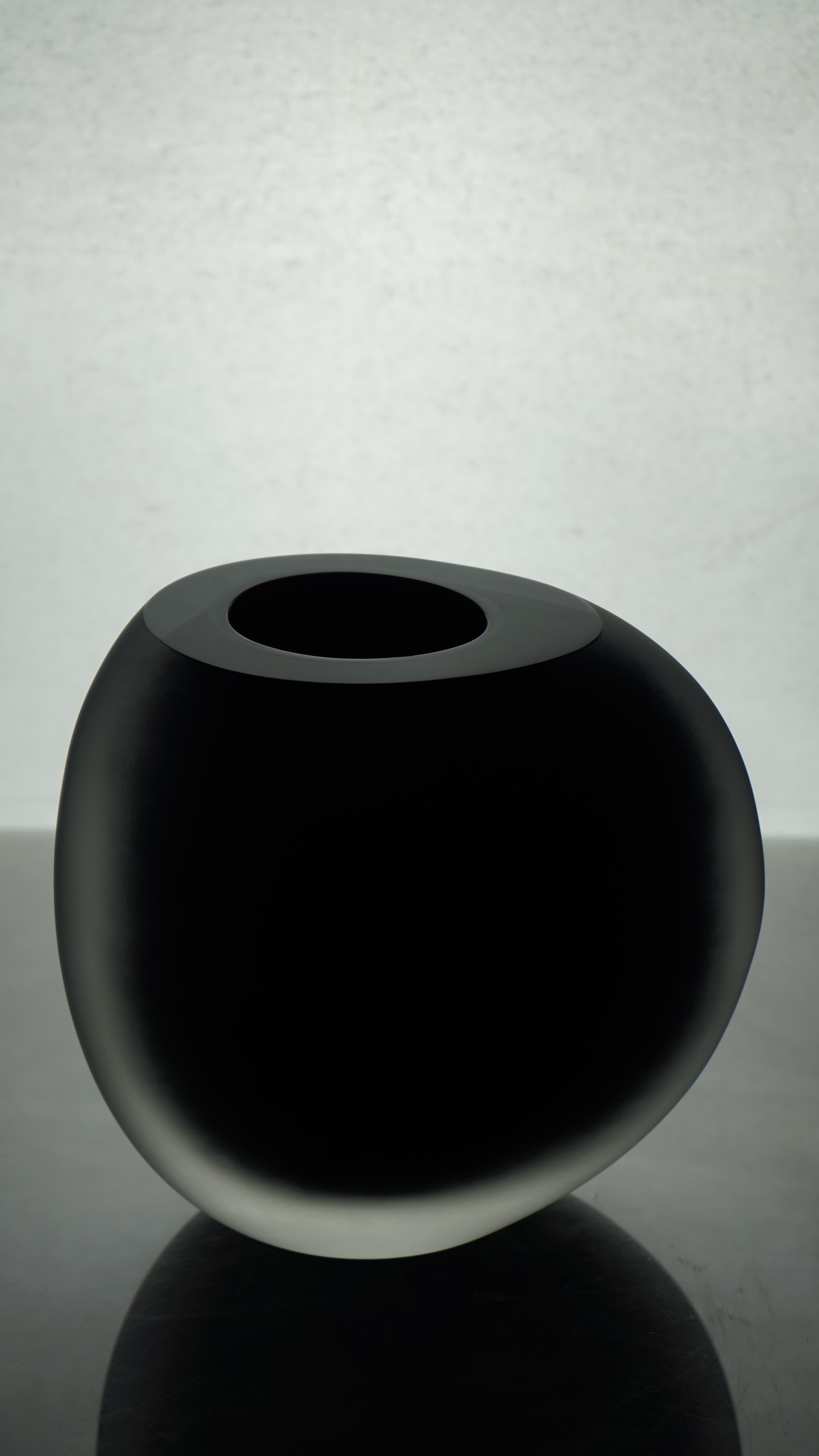 Vaso in vetro di Murano, Notturni op. 2, colore nero, Italia, Kanz, disponibile in vendita 7