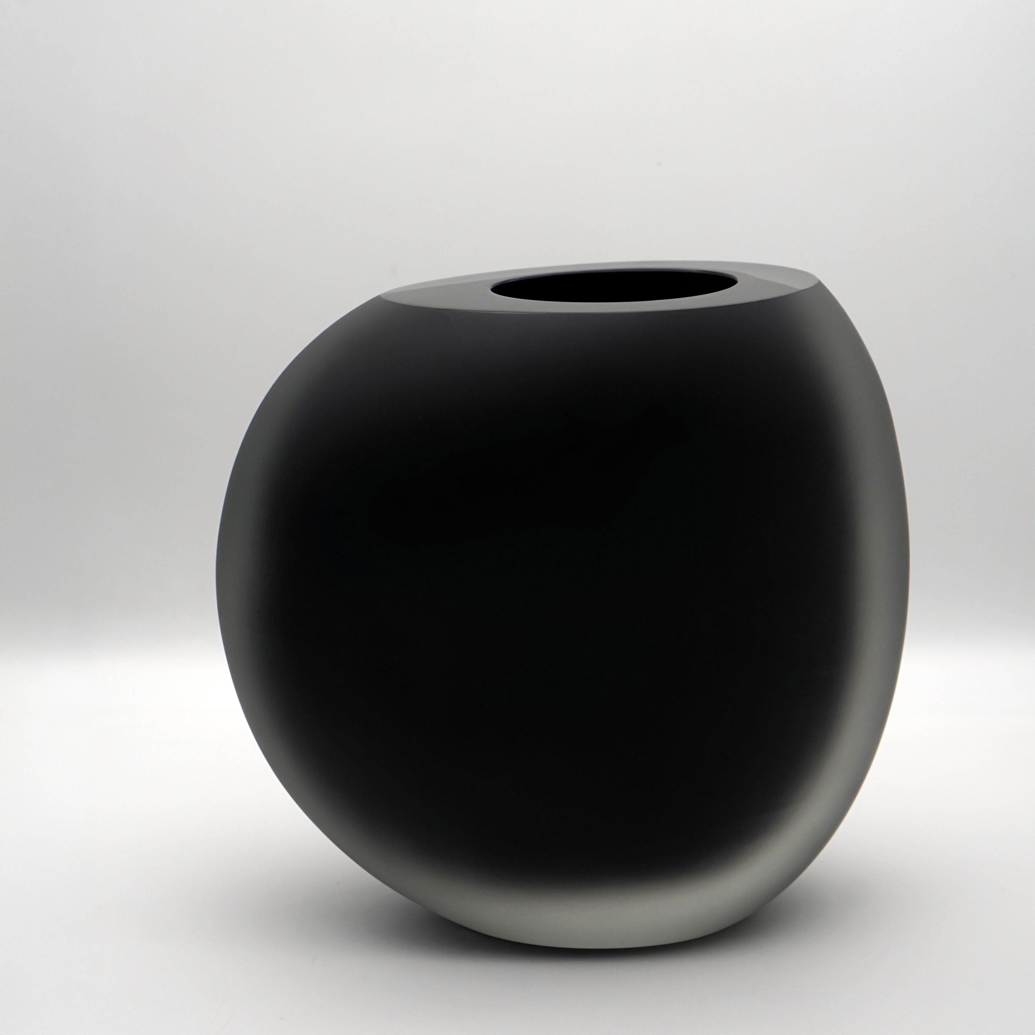 Altro Vaso in vetro di Murano, Notturni op. 2, colore nero, Italia, Kanz, disponibile in vendita