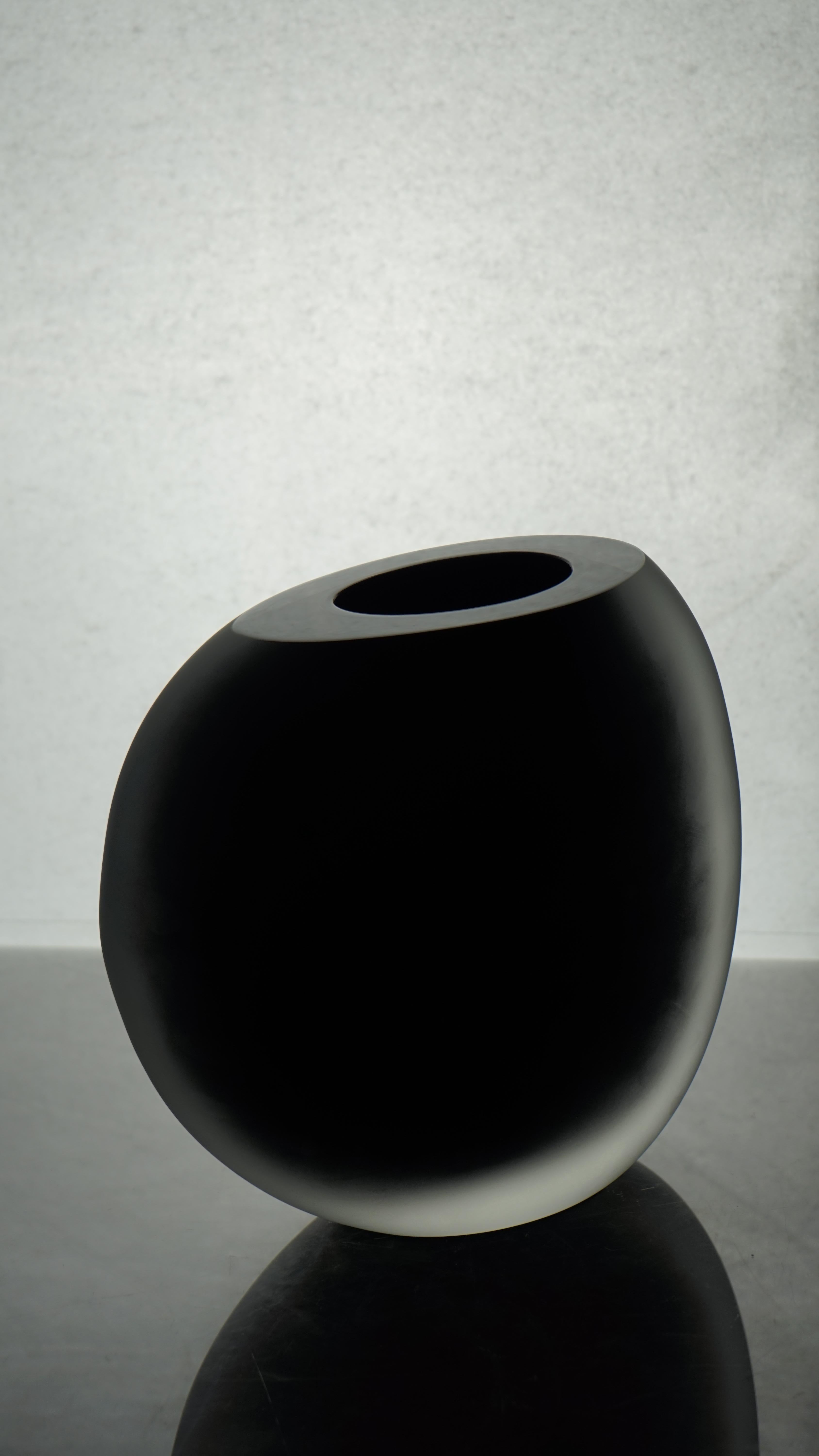 Forgiato Vaso in vetro di Murano, Notturni op. 2, colore nero, Italia, Kanz, disponibile in vendita
