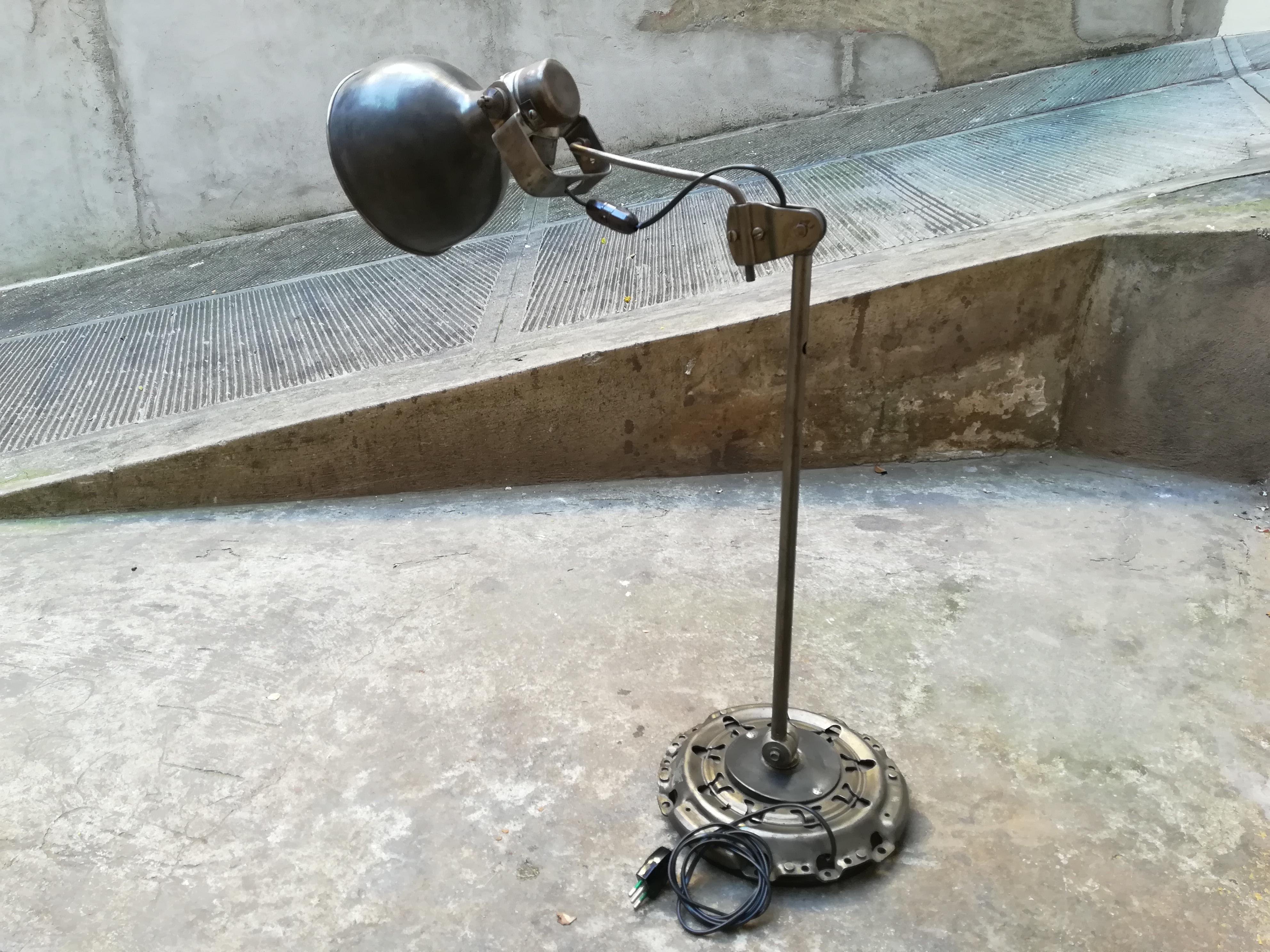 21st Century Upcycling Metal Directable Lamp Made by Old Car's Mechanism For Sale 5