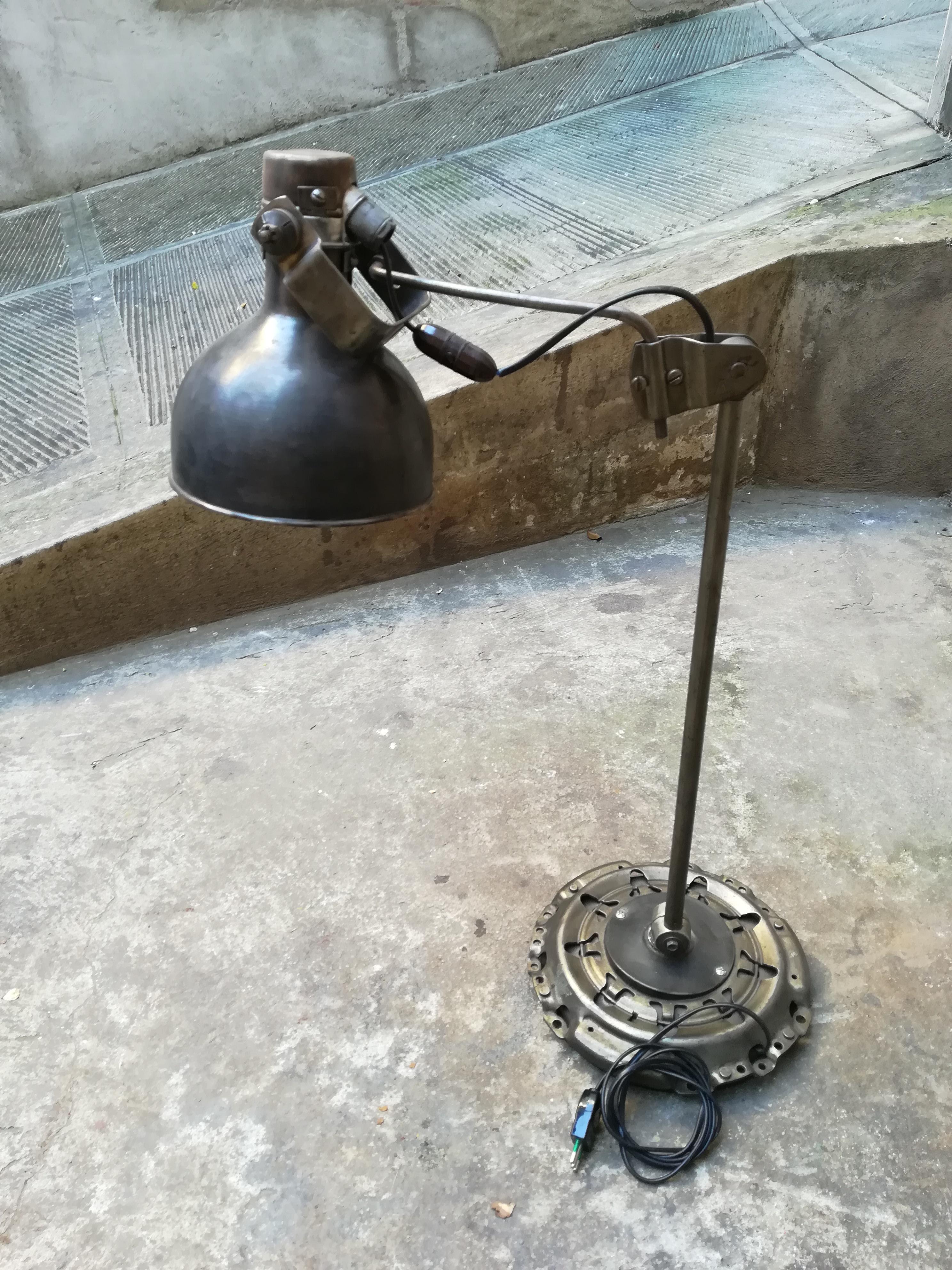 21st Century Upcycling Metal Directable Lamp Made by Old Car's Mechanism For Sale 6