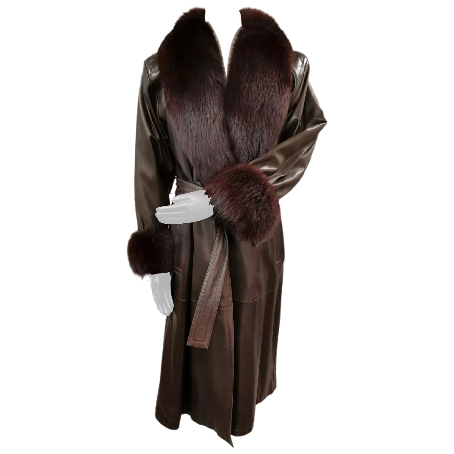 Yves Saint Laurent Fourrures Leather Coat with Fox Fur lined sheared (Size 8-S For Sale