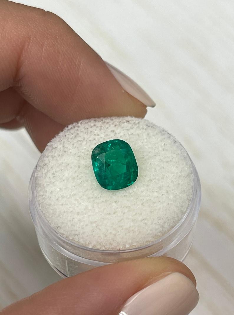 2,10 Karat 8x7 Vivid Muzo Grün Kolumbianischer Smaragd - Kissenschliff Echter Edelstein Mai (Moderne) im Angebot