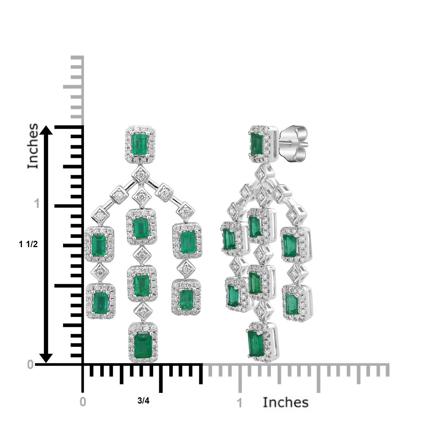 2.10 carat Columbian Emerald Chandelier Earrings In New Condition For Sale In New York, NY