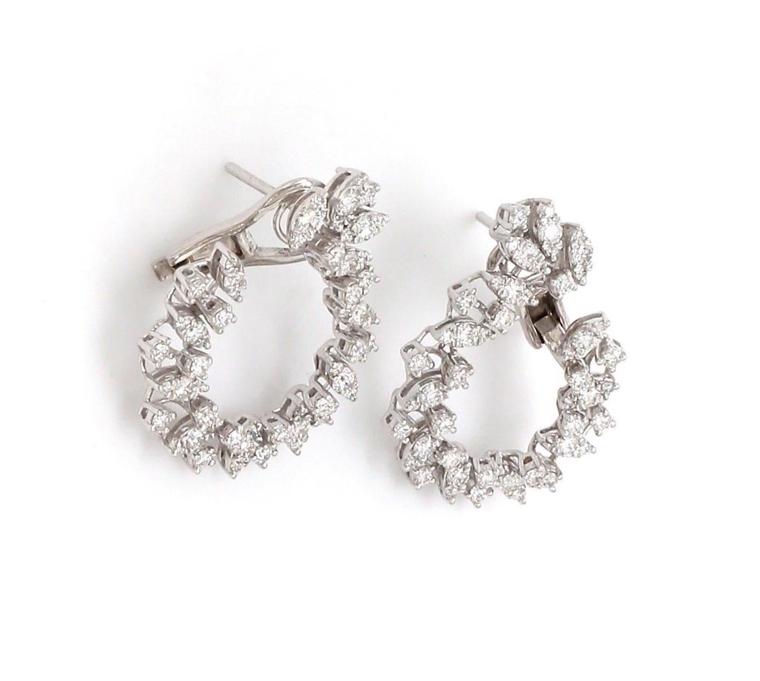 Modern 2.10 Carat Diamond 18 Karat White Gold Earrings For Sale