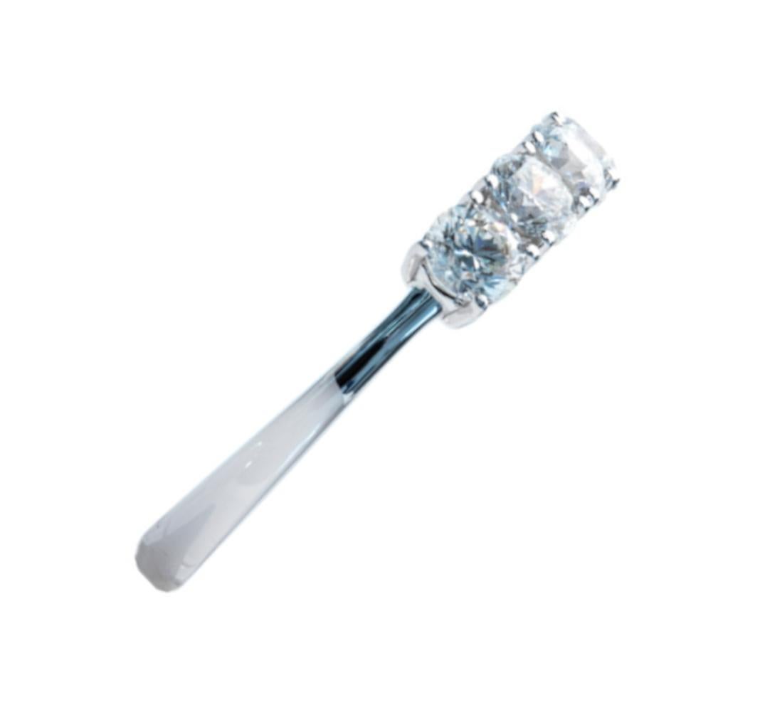 Modern 2.10 Carat E-F VS Diamonds 18K White Gold 7 Stones Band Ring For Sale