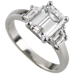 Anillo de platino de 3 piedras con diamantes talla esmeralda de 2,10 quilates con certificado GIA