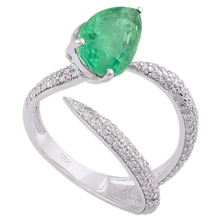 2.10 Carat Emerald Diamond 14 Karat Gold Claw Ring For Sale