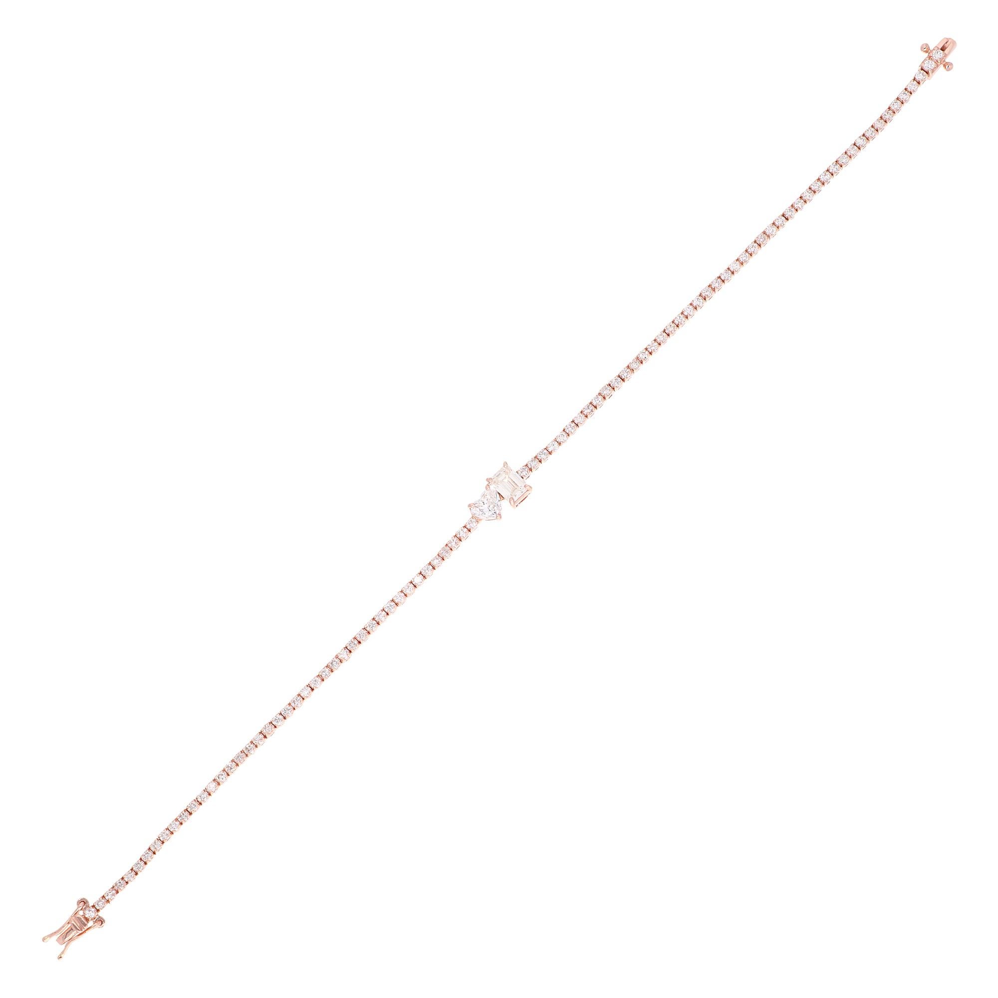 Artikel-Code :- SJFBR-6029
Bruttogewicht :- 5.87 gm
14k Rose Gold Gewicht :- 5.45 gm
Natürlicher Diamant Gewicht :- 2.10 Ct. ( DURCHSCHNITTLICHE DIAMANT-REINHEIT SI1-SI2 & FARBE H-I )
Armband Länge :- 7 Zoll lang

✦