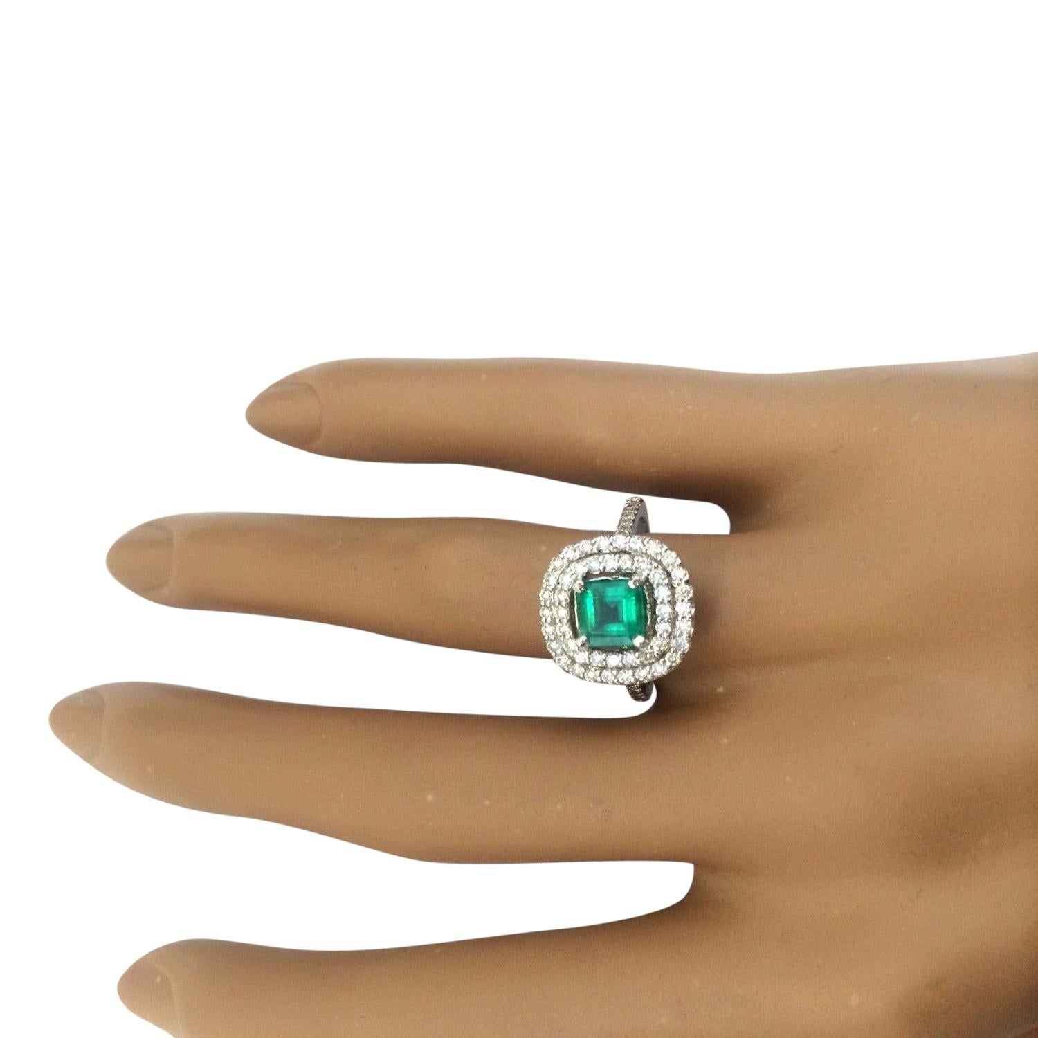Women's 2.10 Carat Natural Emerald 14 Karat Solid White Gold Diamond Ring For Sale