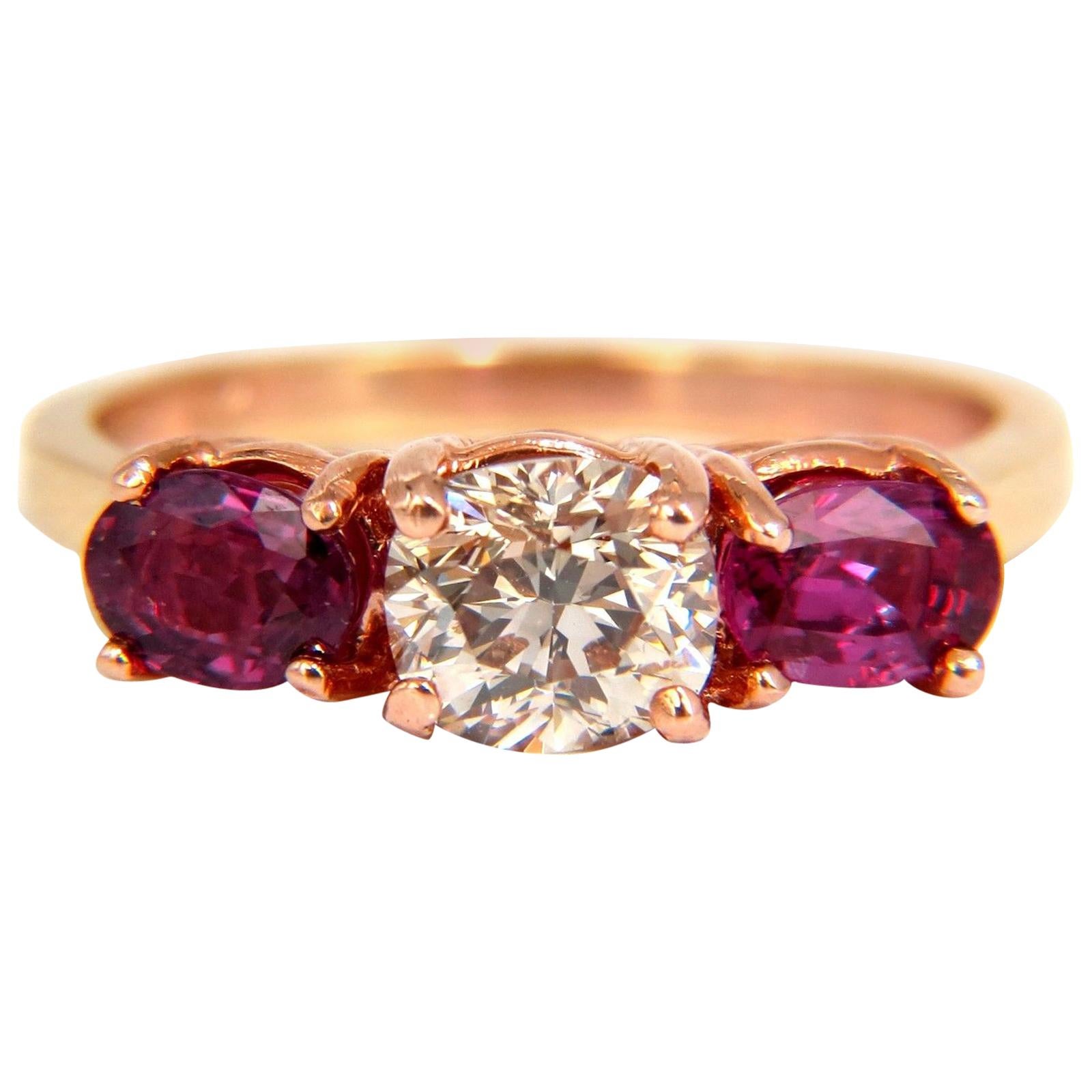 2.10 Carat Natural Fancy Oval Diamond Ruby Ring 14Karat Rose Gold Classic Three* (bague en or rose)
