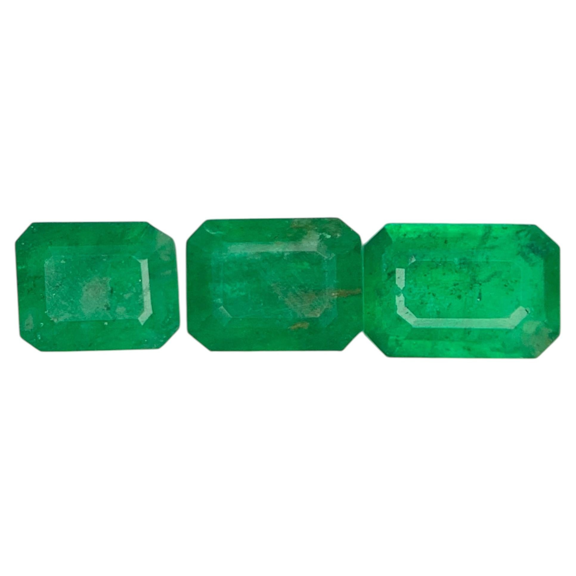 2.10 Carat Natural Loose Emerald Lot Gemstone For Jewellery Making