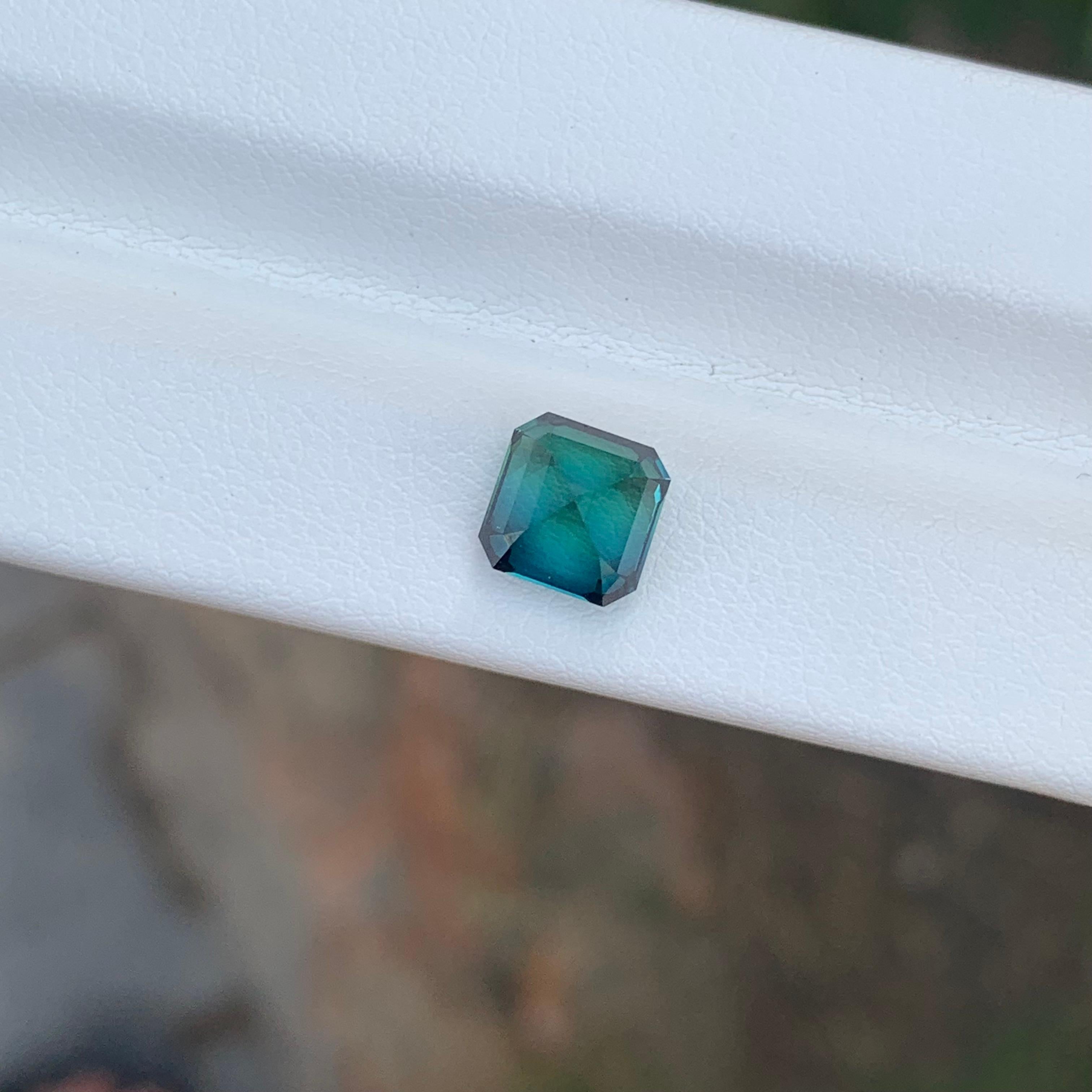 2.10 Carat Natural Loose Green Blue Tourmaline Square Shape Gemstone In New Condition For Sale In Peshawar, PK