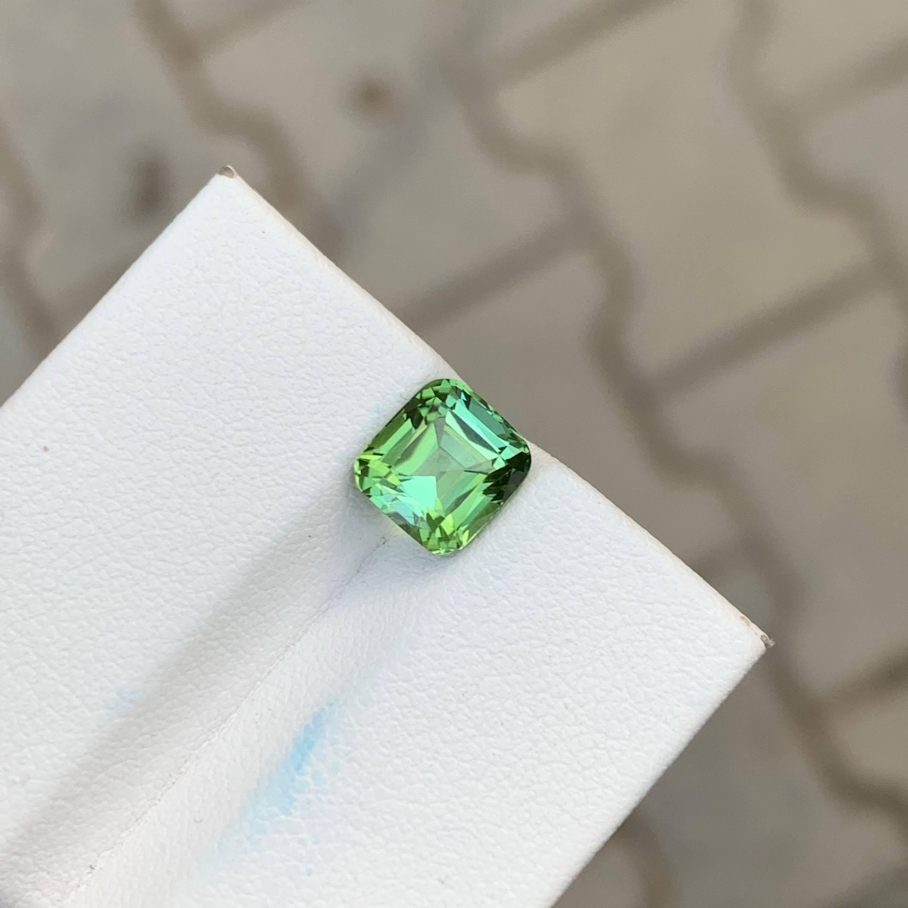 2.10 carati di tormalina verde menta naturale sfusa, pietra tagliata a cuscino Gemma afgana in vendita 3