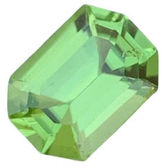 2.10 Carat Natural Loose Octagon Cut Peridot Gem For Jewellery Making 