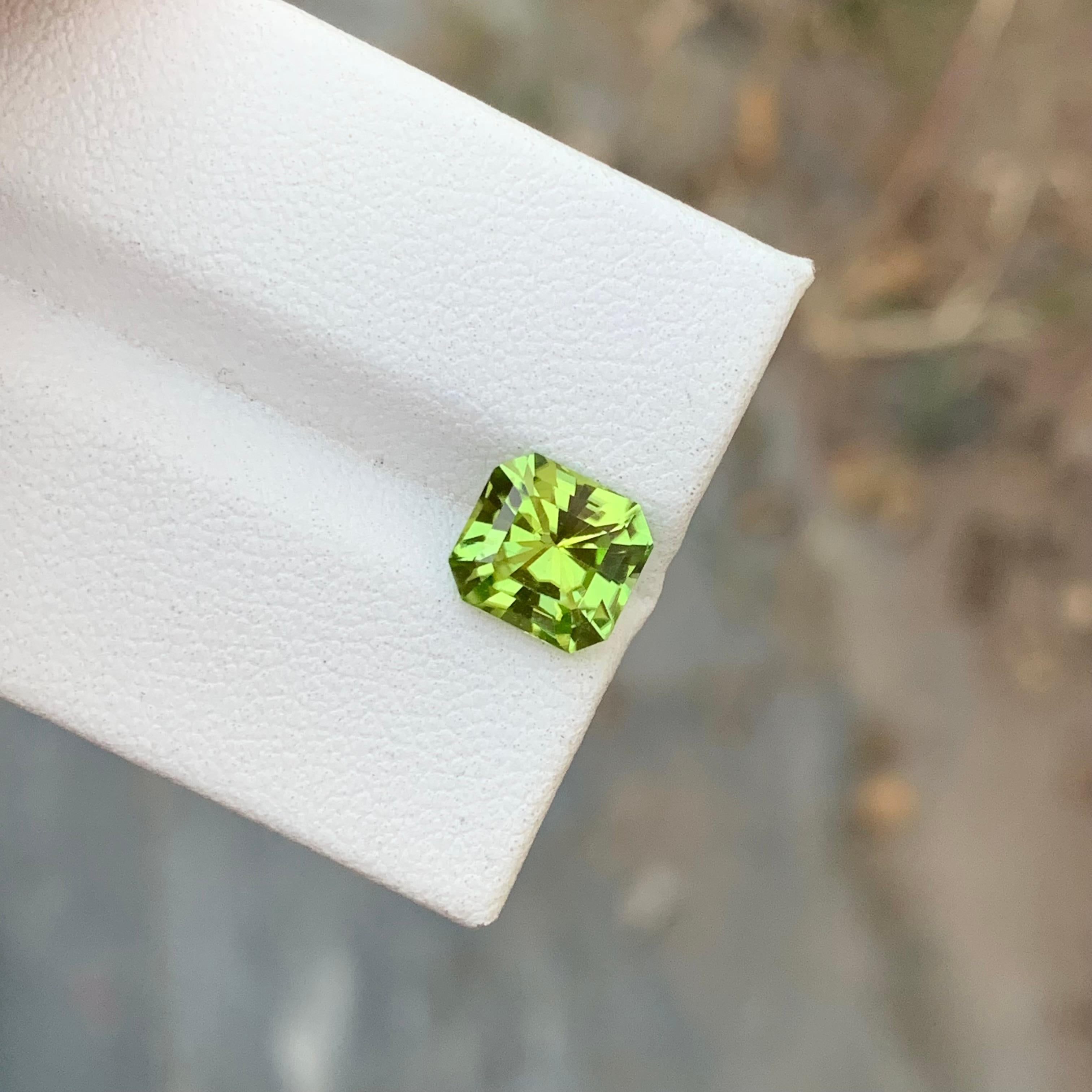 2.10 Carat Natural Loose Peridot Emerald Shape Gem From Earth Mine  For Sale 4