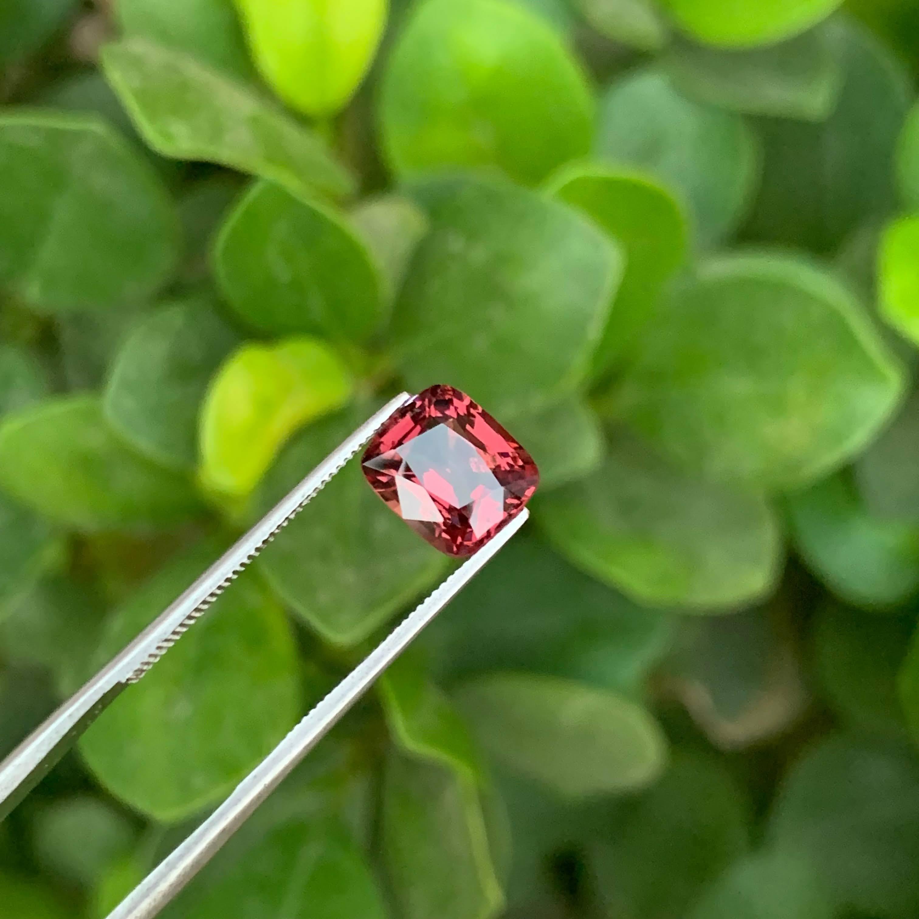 da uomo o donna 2,10 Carati di Spinello arancione rossastro naturale sfuso con taglio a cuscino Gemma birmana in vendita