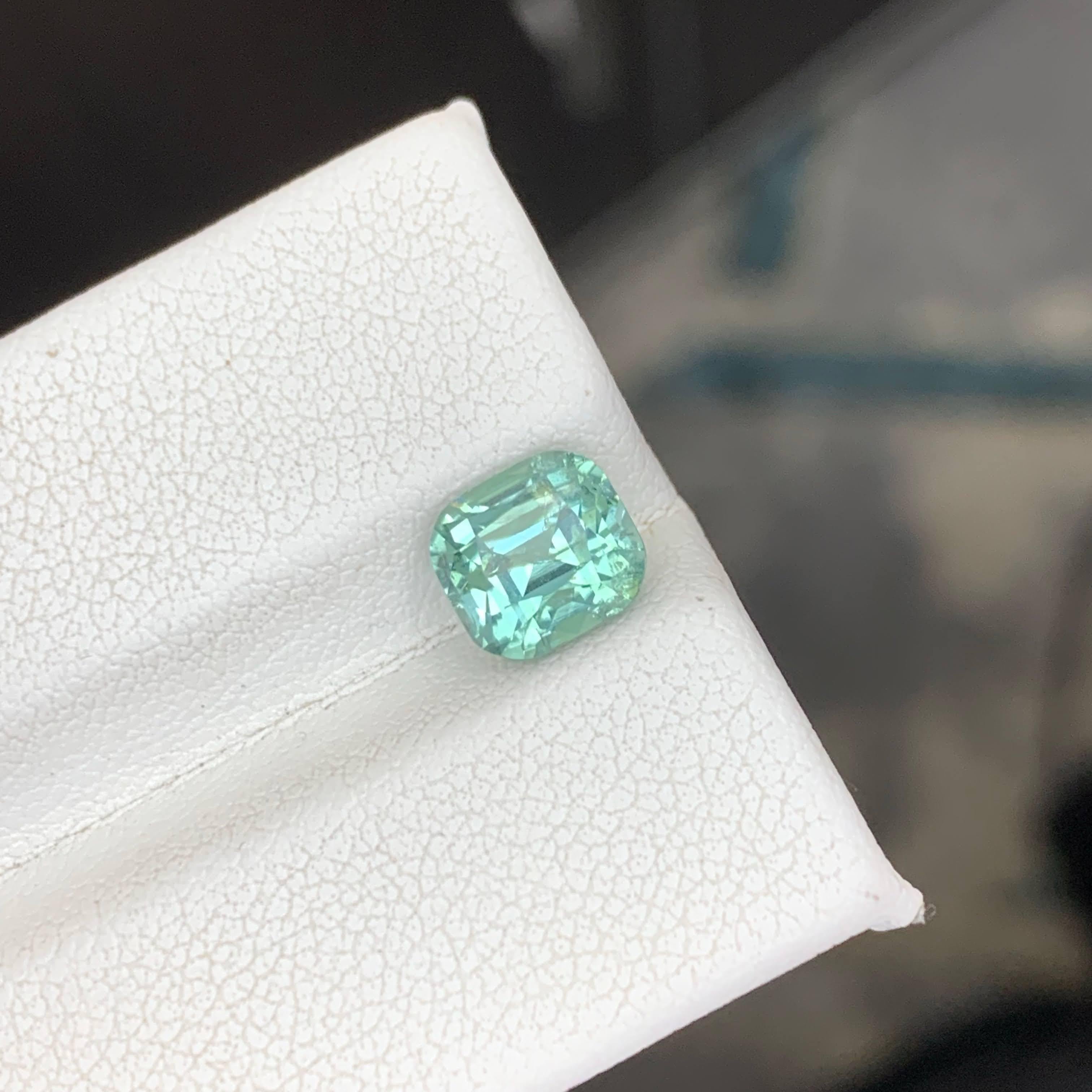 2.10 Carat Natural Loose Sea Foam Color Tourmaline Cushion Cut Afghan Gemstone (pierre précieuse afghane) en vente 4