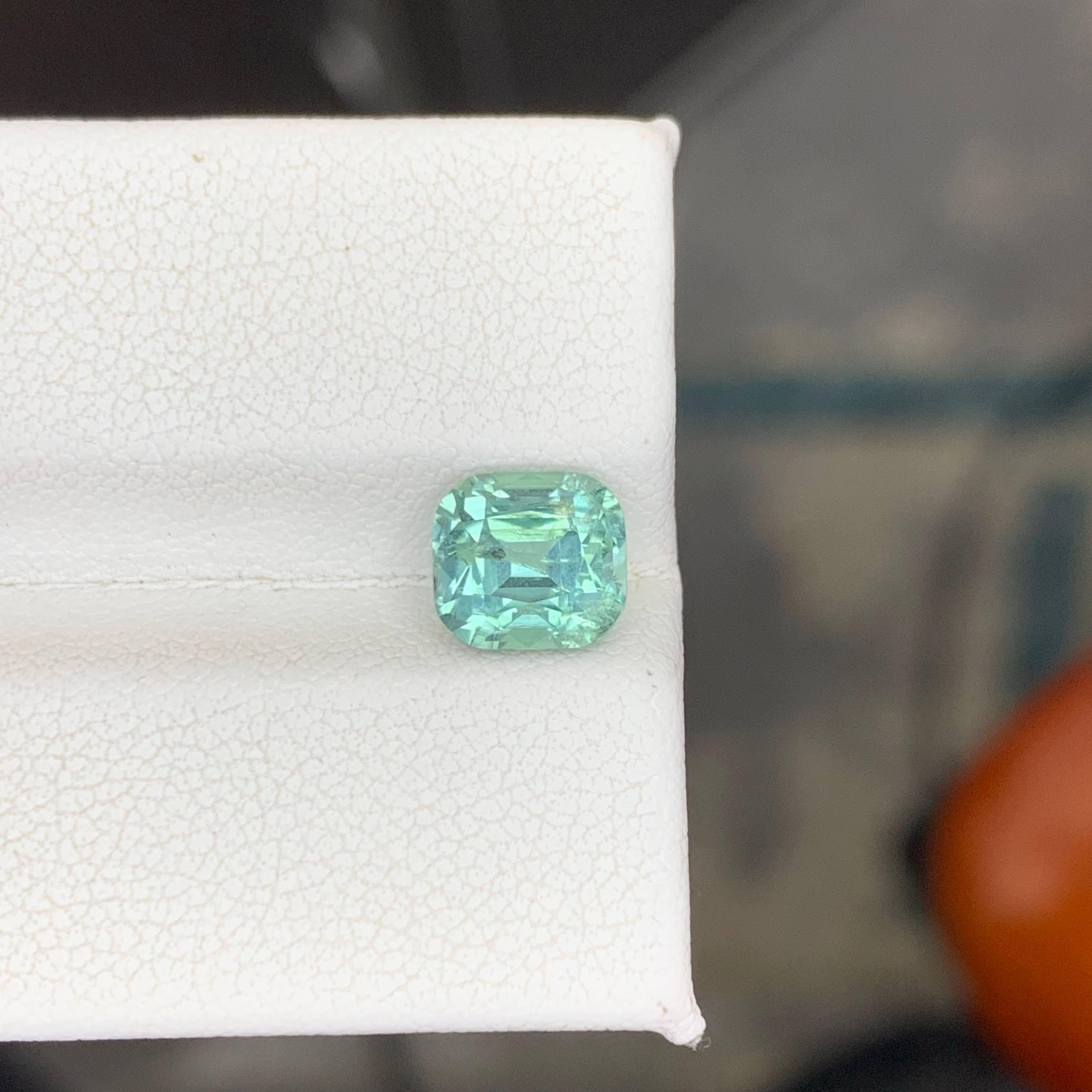 2.10 Carat Natural Loose Sea Foam Color Tourmaline Cushion Cut Afghan Gemstone (pierre précieuse afghane) en vente 3