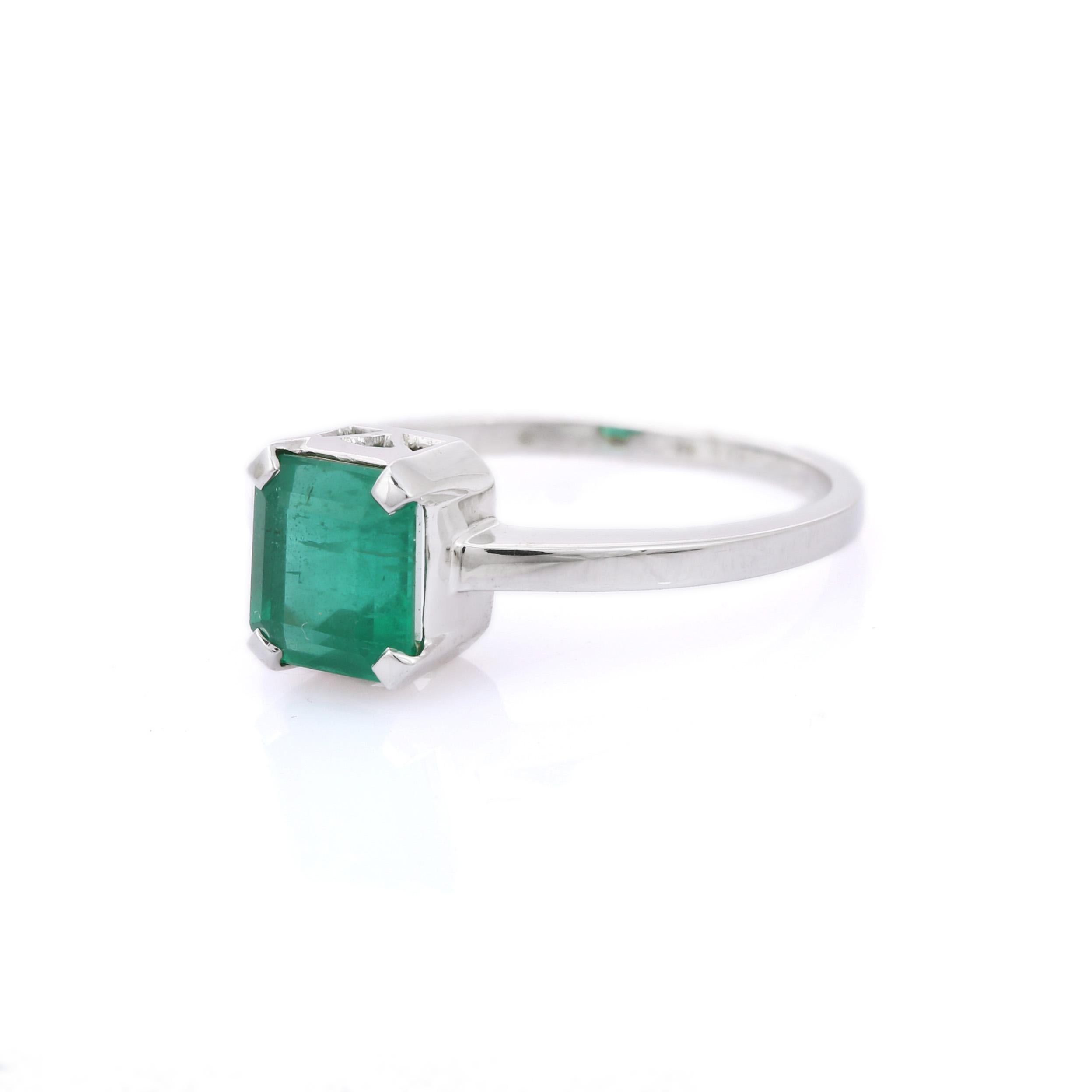 For Sale:  2.10 Carat Natural Octagon Cut Emerald 18K White Gold Ring 5