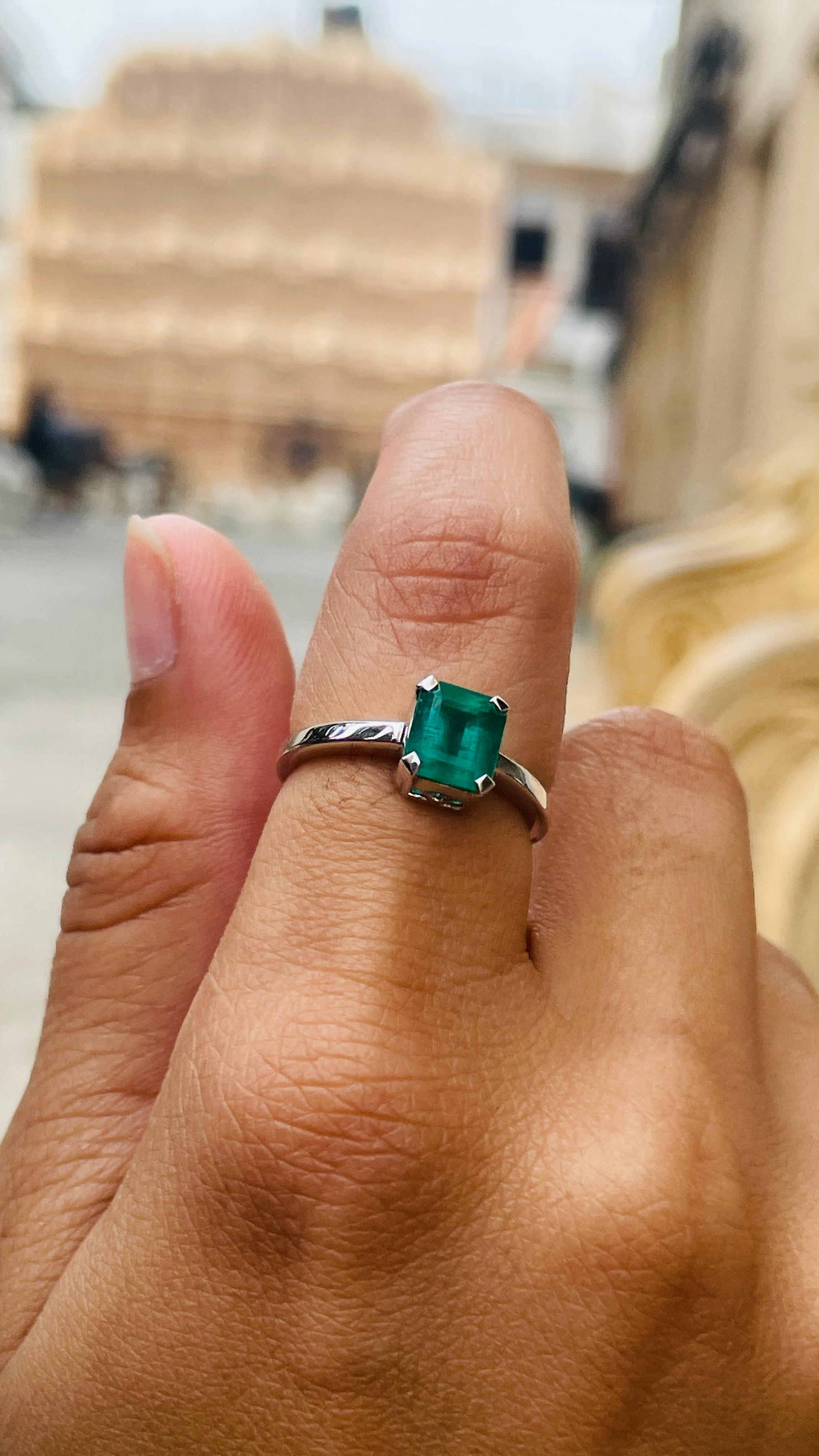 For Sale:  2.10 Carat Natural Octagon Cut Emerald 18K White Gold Ring 9